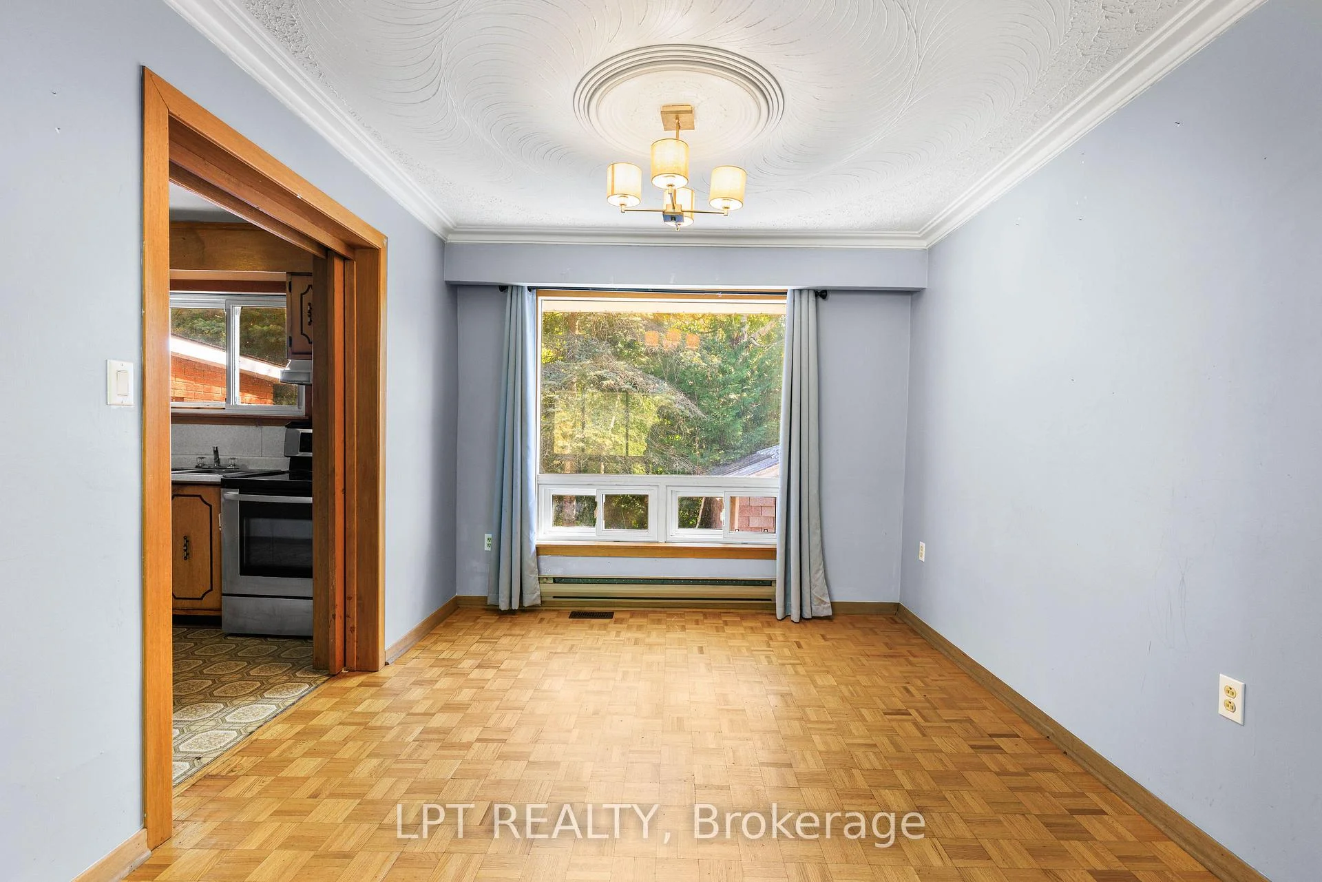 Photo 13 of 61 Edith Avenue, Georgina, Sutton & Jackson's Point — HOMEH