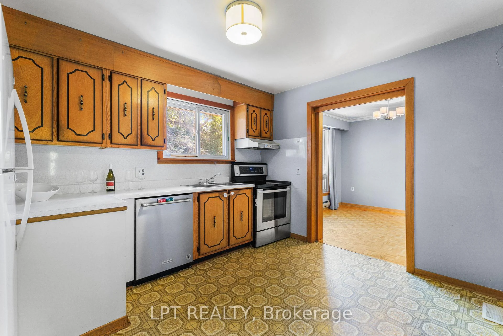 Photo 15 of 61 Edith Avenue, Georgina, Sutton & Jackson's Point — HOMEH