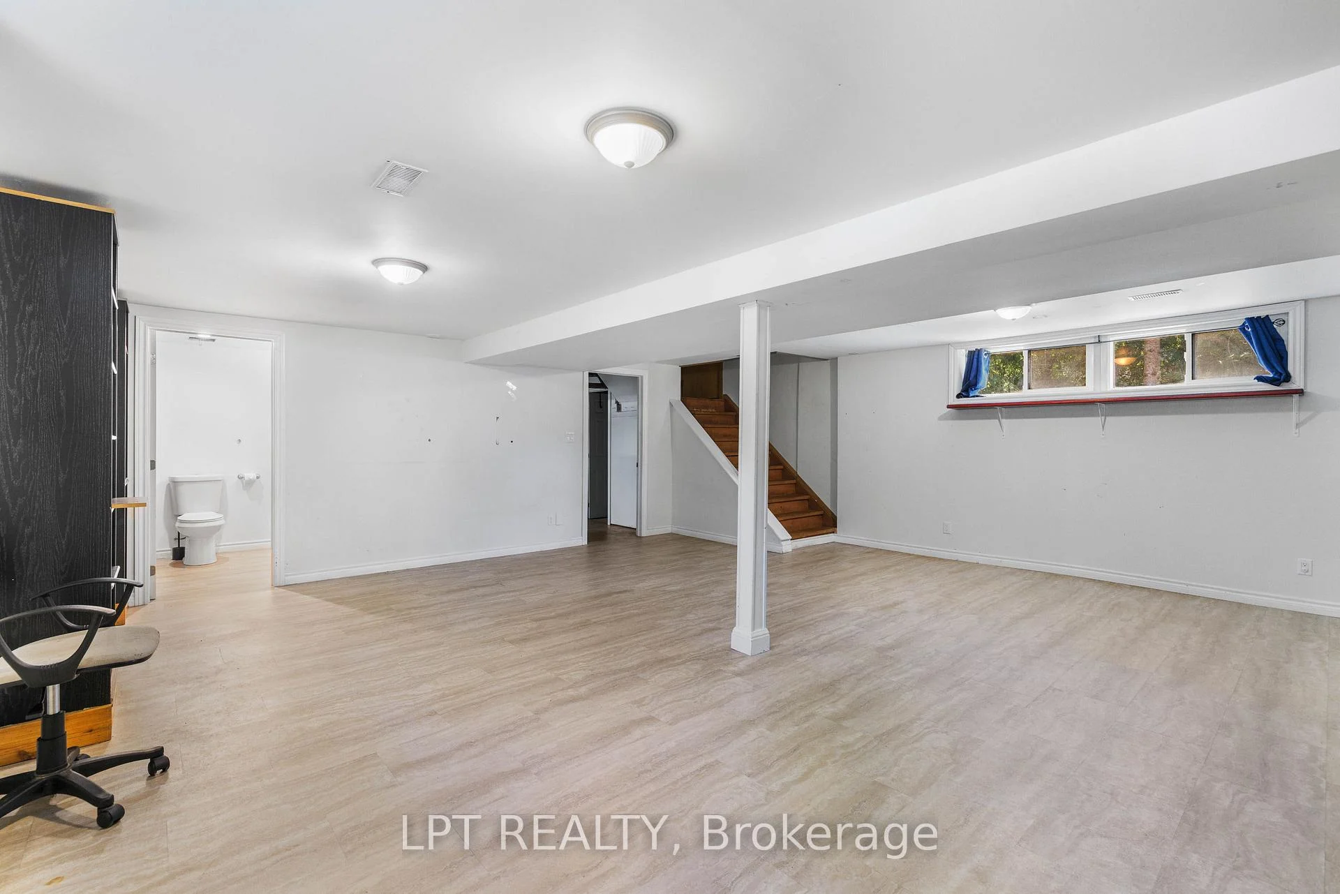 Photo 27 of 61 Edith Avenue, Georgina, Sutton & Jackson's Point — HOMEH