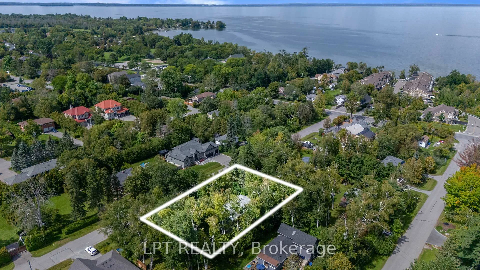 Photo 4 of 61 Edith Avenue, Georgina, Sutton & Jackson's Point — HOMEH