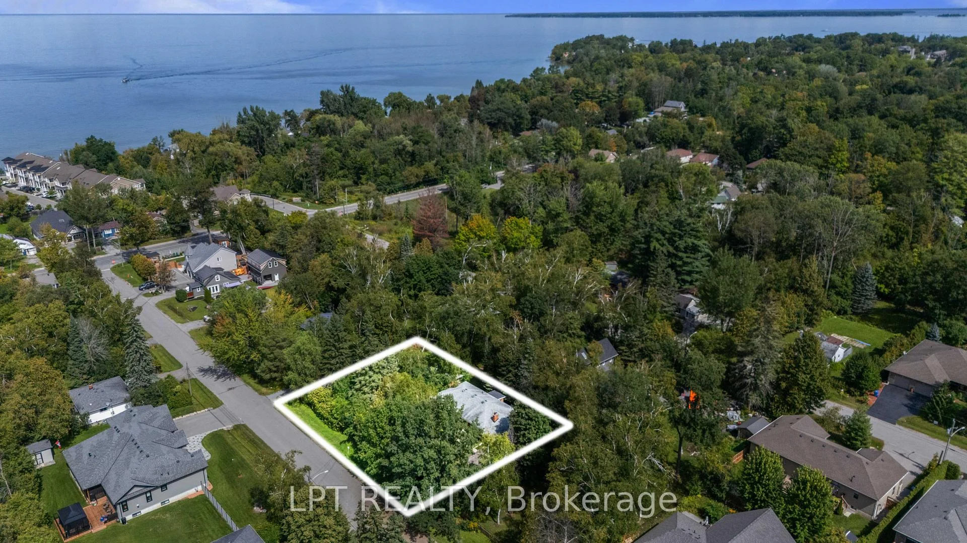 Photo 5 of 61 Edith Avenue, Georgina, Sutton & Jackson's Point — HOMEH