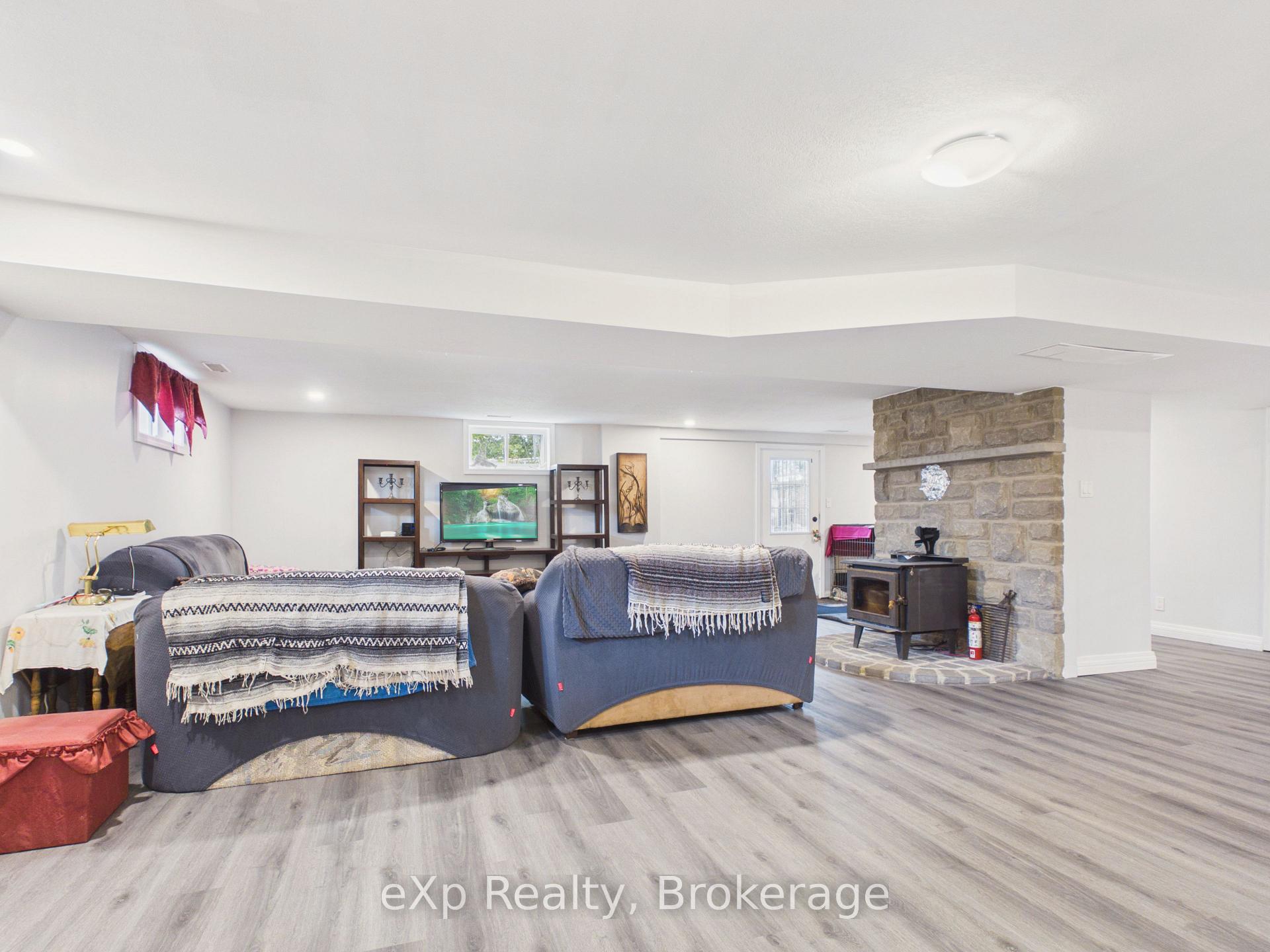 Photo 16 of 341013 Grey Road 28, Hanover — HOMEH