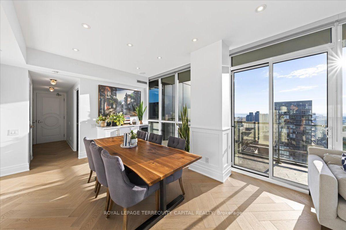 Photo 20 of Unit 3709, 88 Blue Jays Way, Toronto, Waterfront Communities — HOMEH