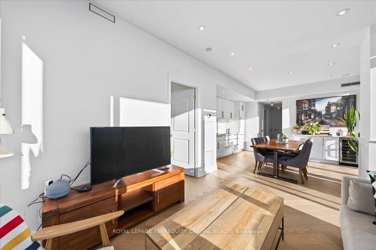 Photo 28 of Unit 3709, 88 Blue Jays Way, Toronto, Waterfront Communities — HOMEH