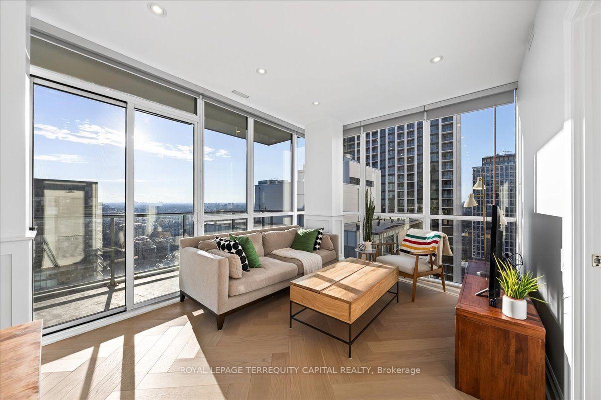 Photo 30 of Unit 3709, 88 Blue Jays Way, Toronto, Waterfront Communities — HOMEH