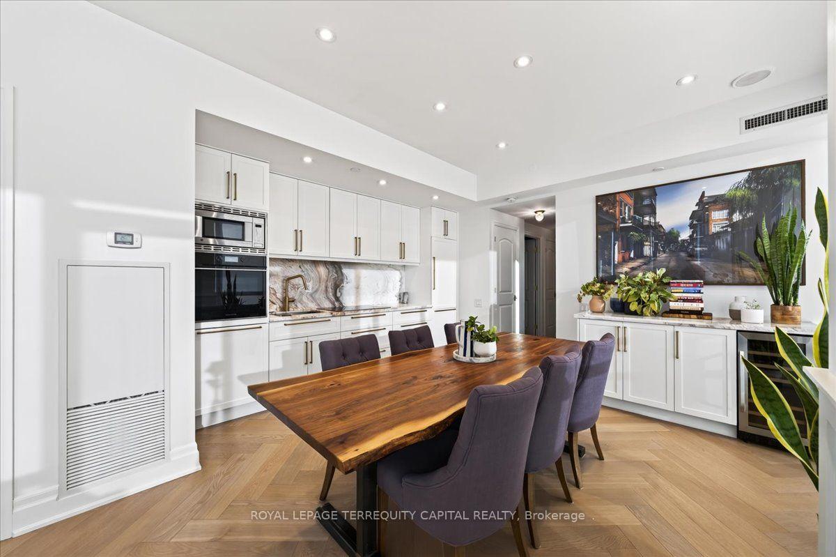 Photo 33 of Unit 3709, 88 Blue Jays Way, Toronto, Waterfront Communities — HOMEH