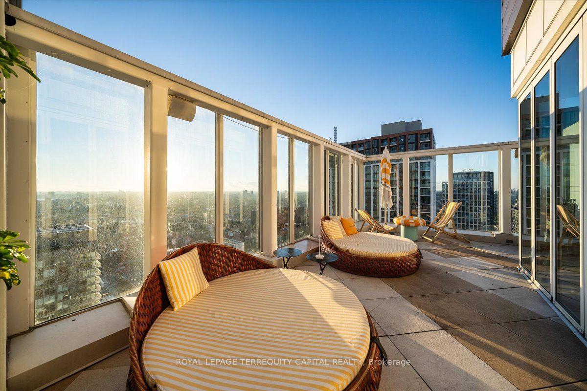 Photo 49 of Unit 3709, 88 Blue Jays Way, Toronto, Waterfront Communities — HOMEH