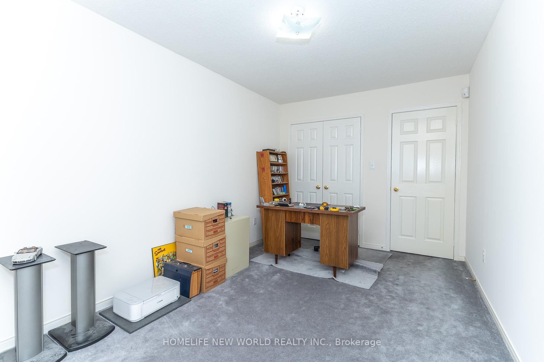 Photo 35 of 12 Touchstone Drive, North York, Brookhaven-Amesbury — HOMEH