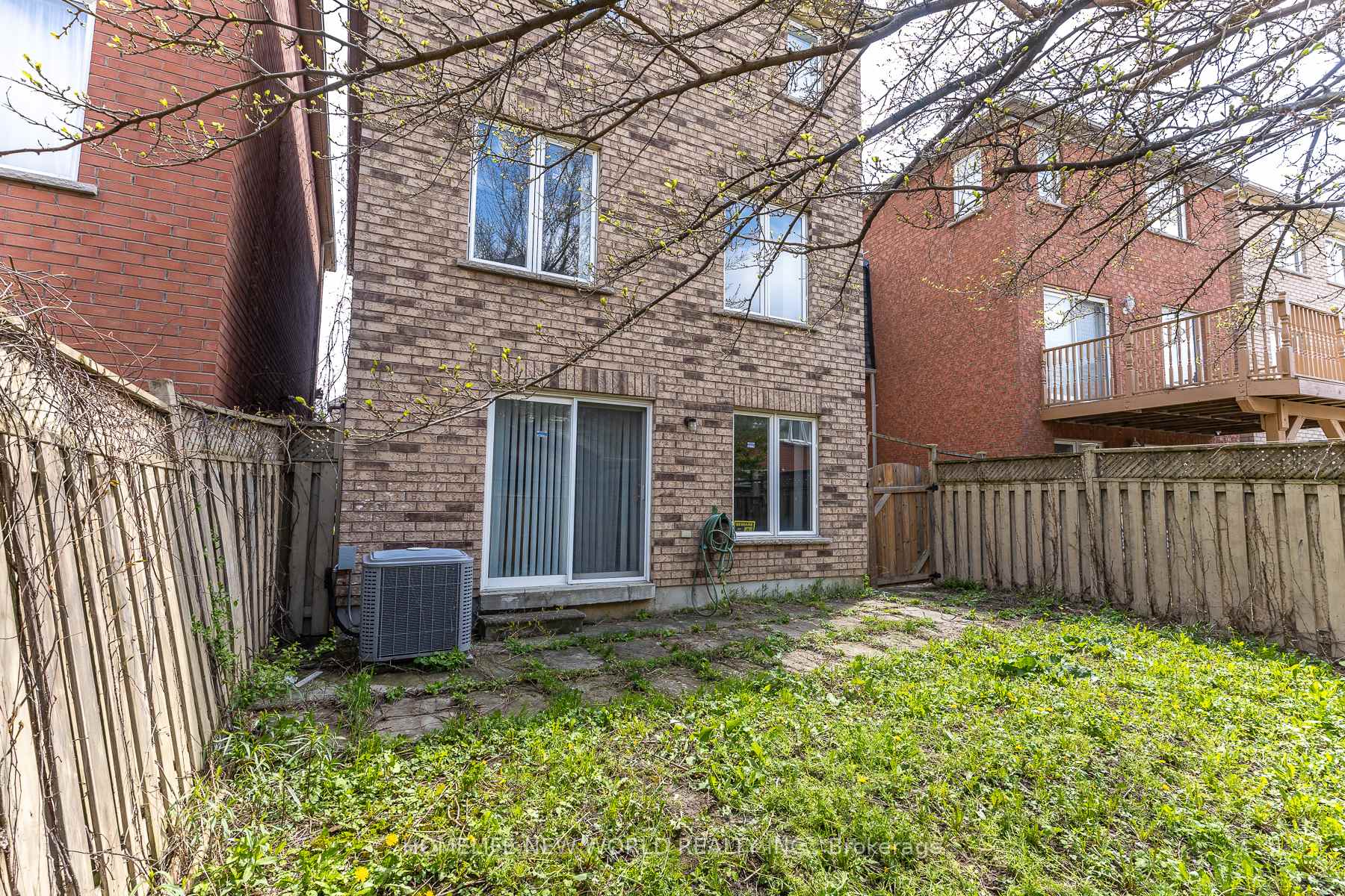 Photo 44 of 12 Touchstone Drive, North York, Brookhaven-Amesbury — HOMEH