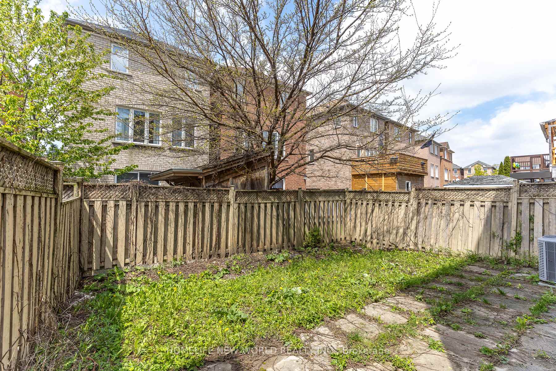 Photo 47 of 12 Touchstone Drive, North York, Brookhaven-Amesbury — HOMEH