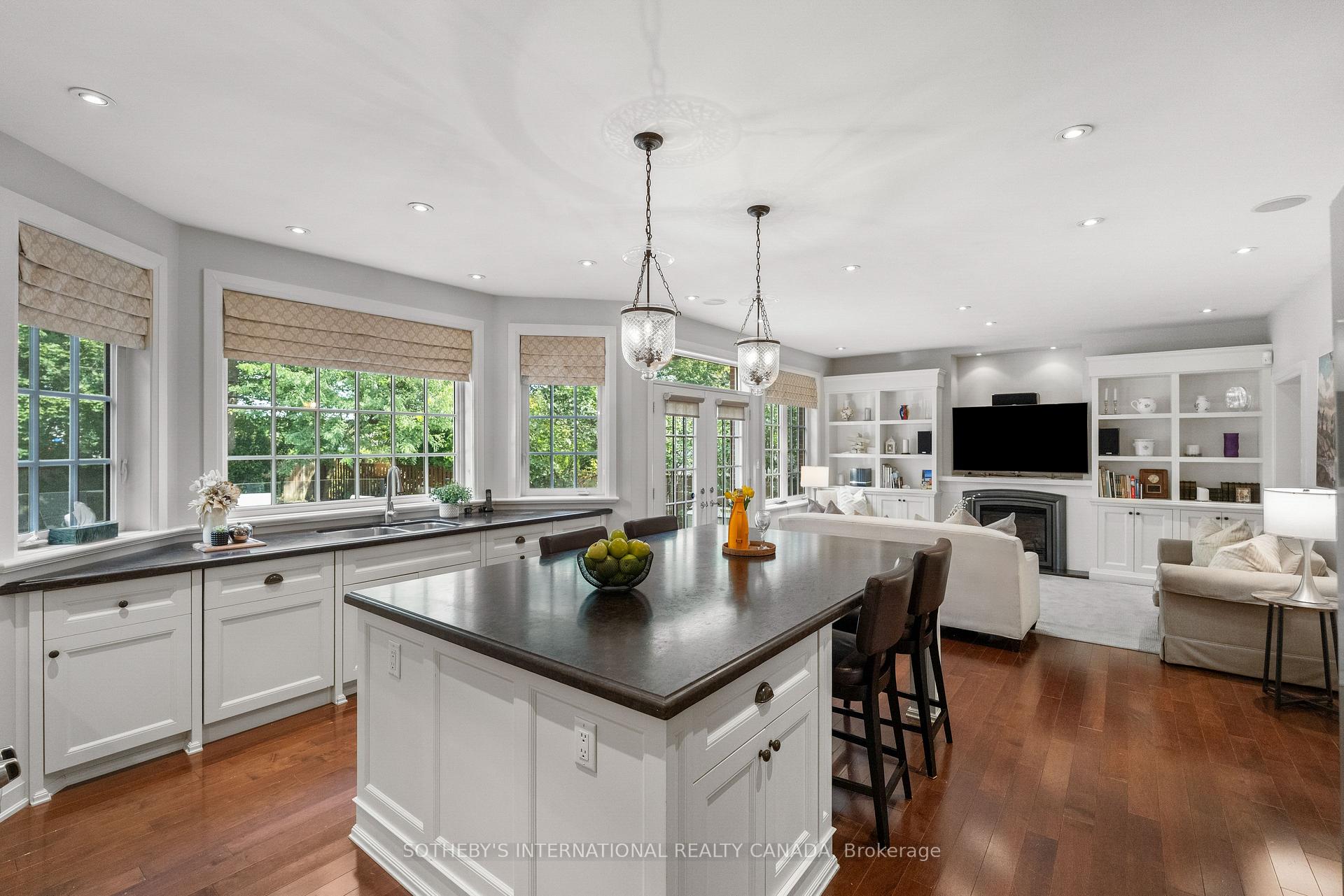 Photo 4 of 174 Ridley Boulevard, Toronto, Bedford Park-Nortown — HOMEH