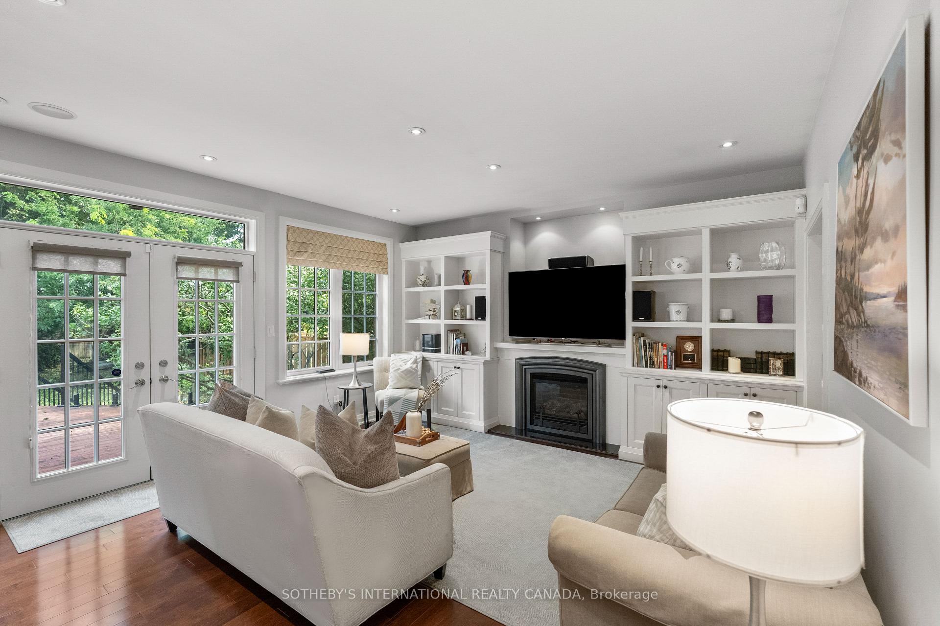 Photo 9 of 174 Ridley Boulevard, Toronto, Bedford Park-Nortown — HOMEH