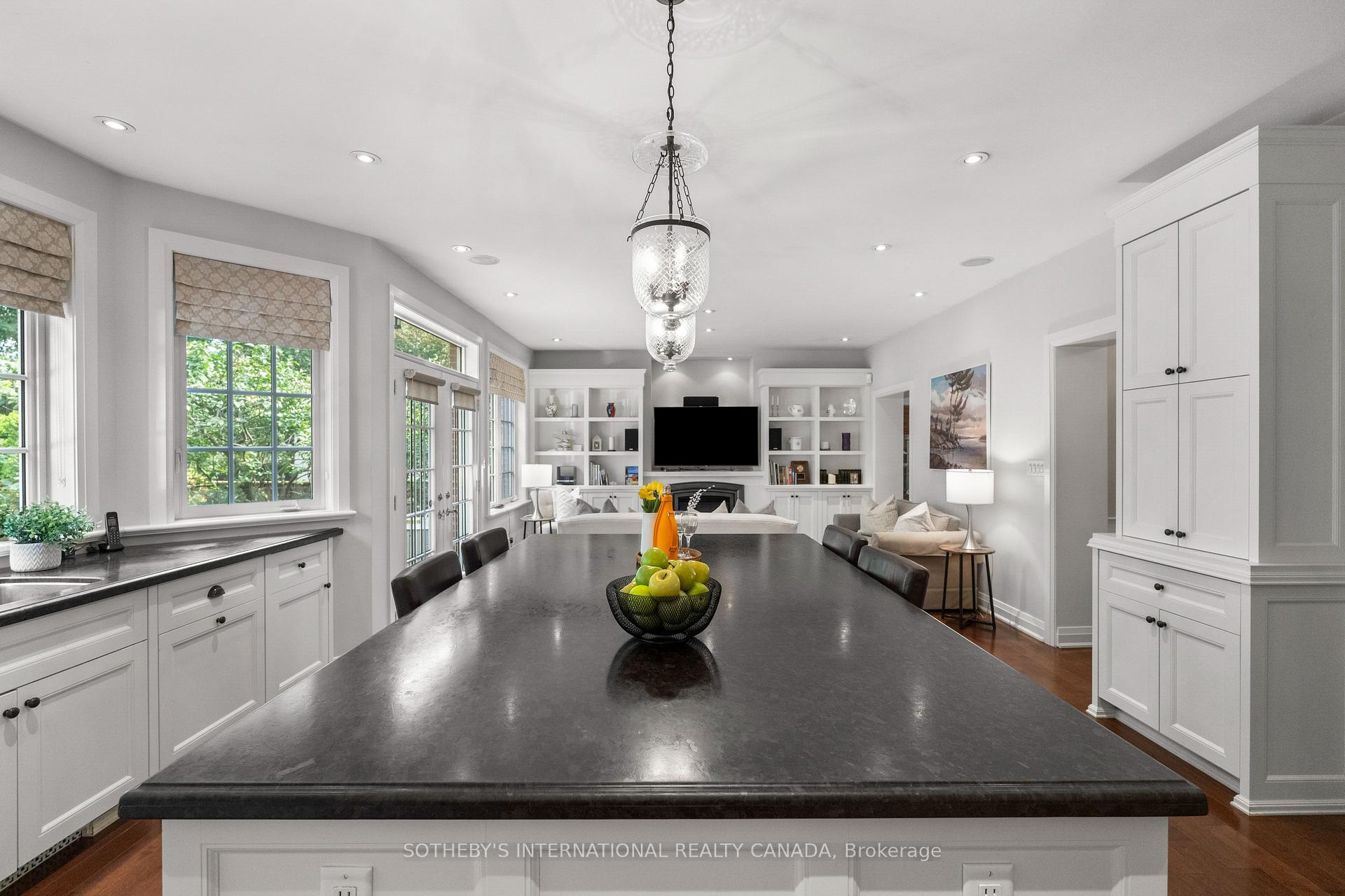 Photo 13 of 174 Ridley Boulevard, Toronto, Bedford Park-Nortown — HOMEH