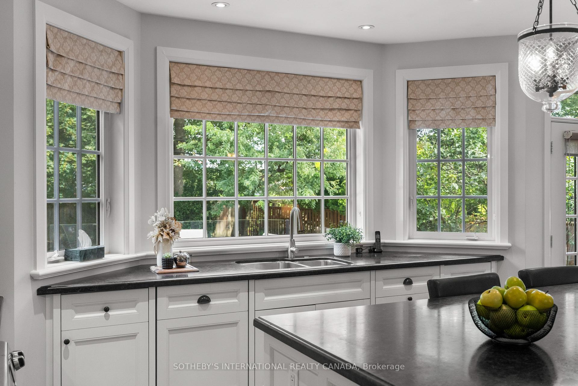 Photo 14 of 174 Ridley Boulevard, Toronto, Bedford Park-Nortown — HOMEH