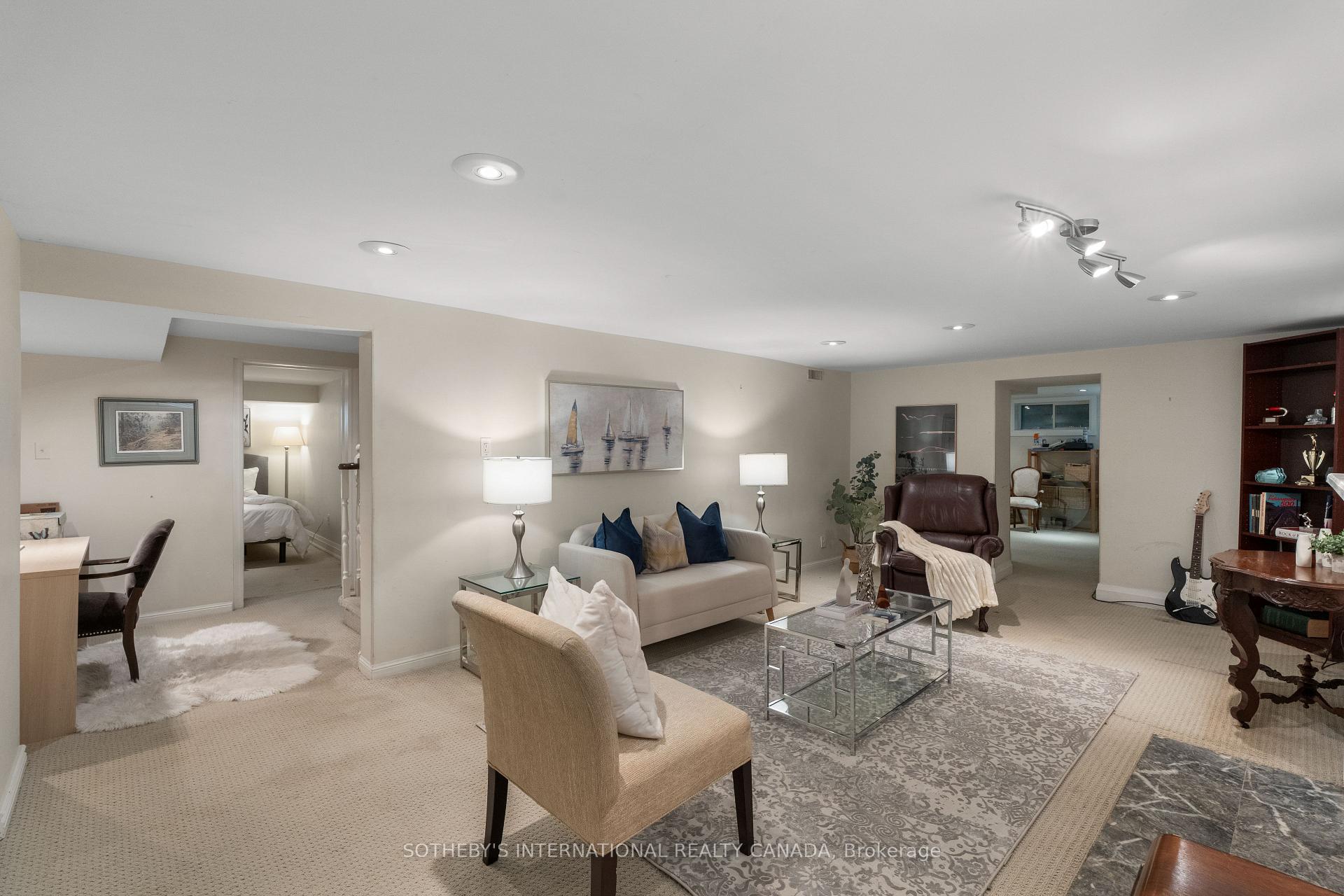 Photo 35 of 174 Ridley Boulevard, Toronto, Bedford Park-Nortown — HOMEH