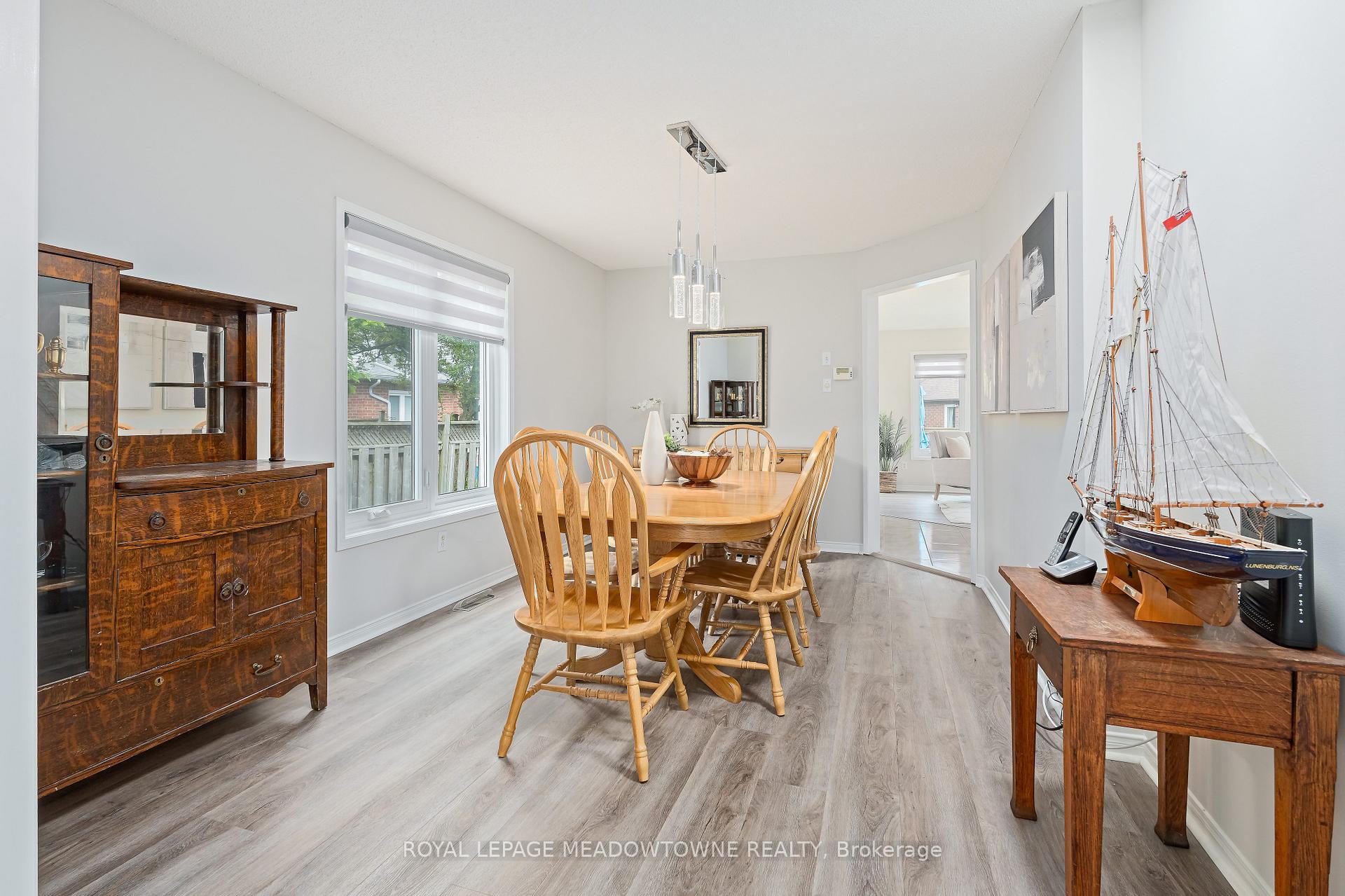Photo 7 of 73 James Young Drive, Halton Hills, Georgetown — HOMEH