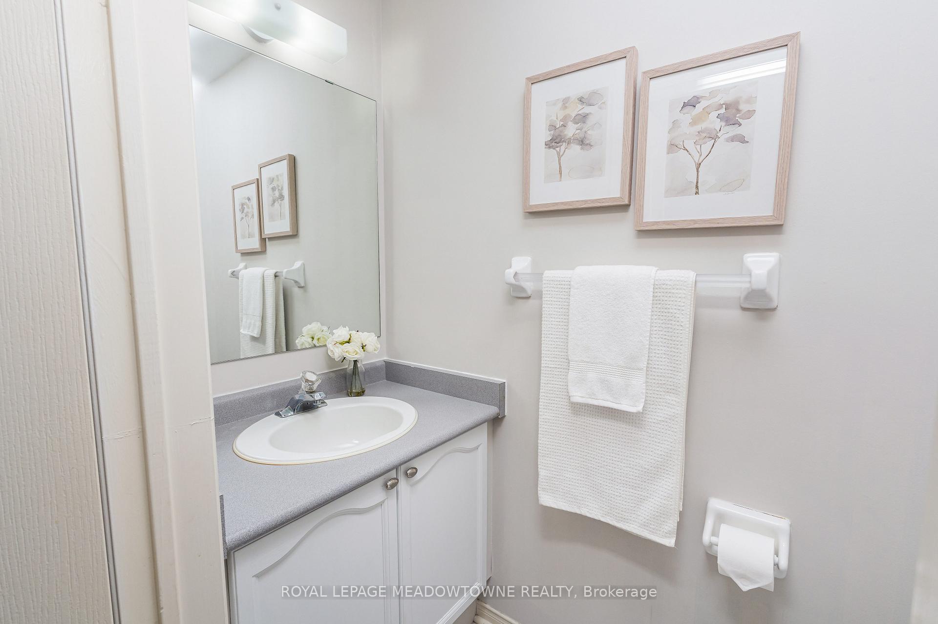 Photo 20 of 73 James Young Drive, Halton Hills, Georgetown — HOMEH