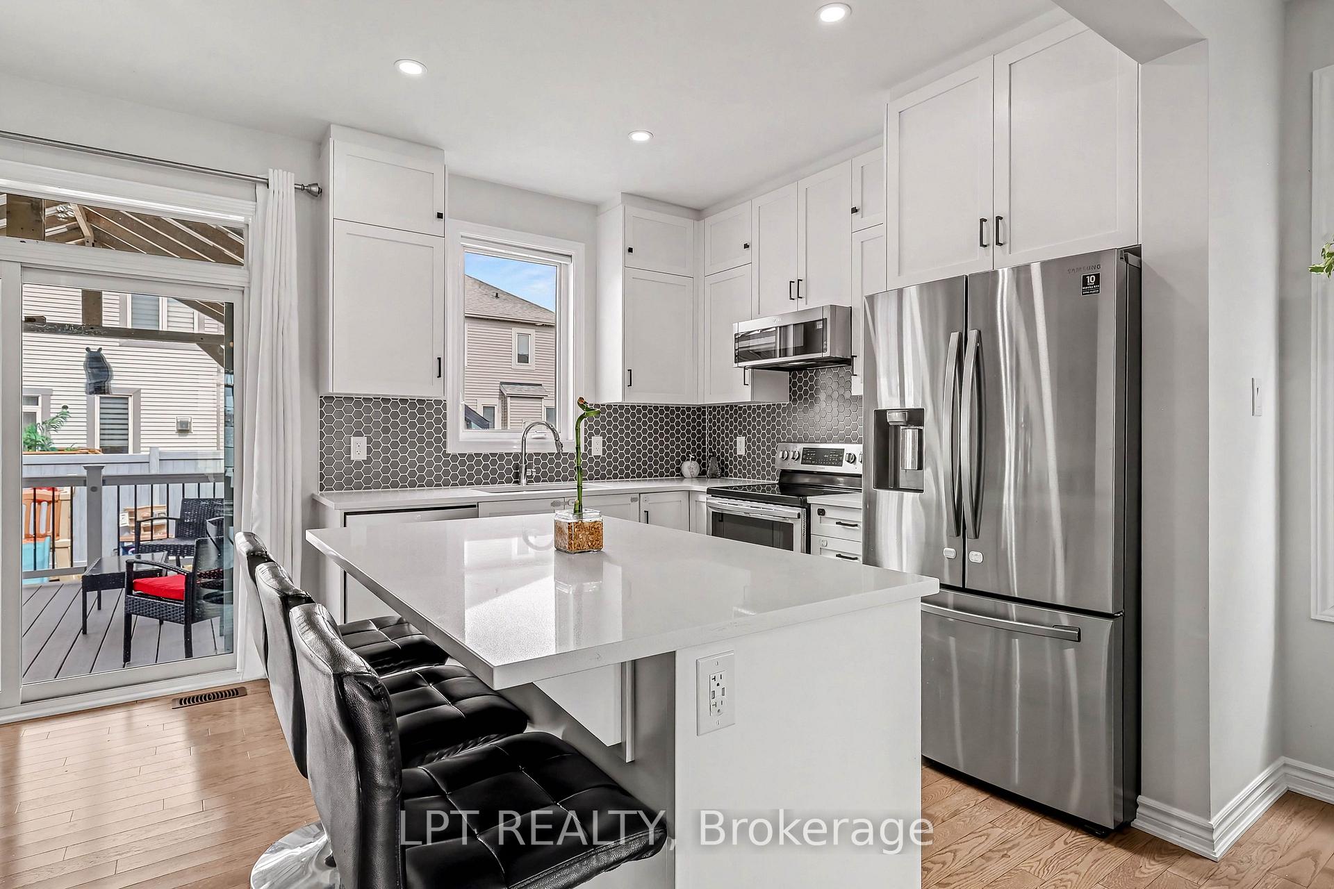 Photo 9 of 730 Perseus Avenue, Ottawa, Barrhaven - Half Moon Bay — HOMEH