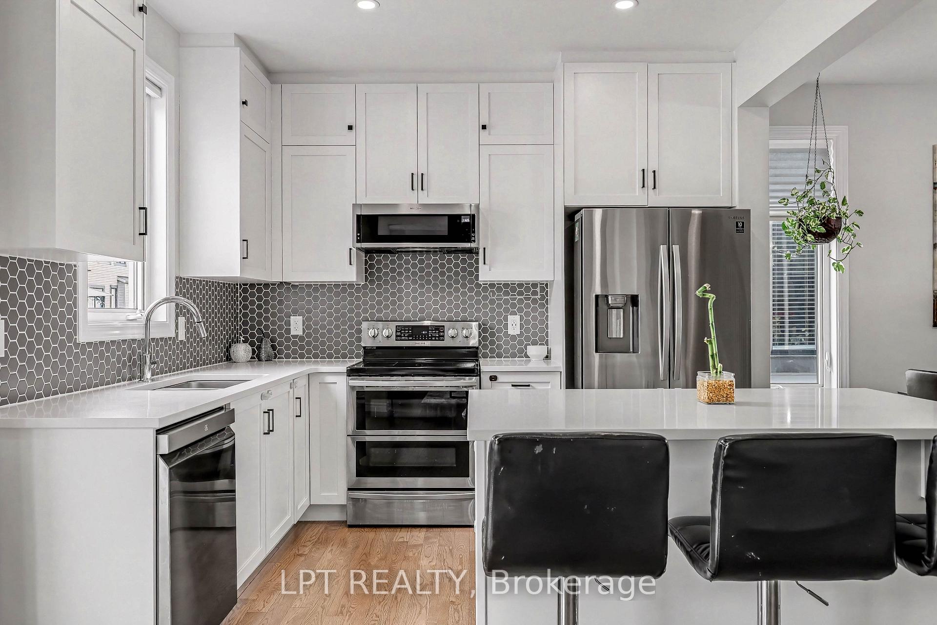 Photo 11 of 730 Perseus Avenue, Ottawa, Barrhaven - Half Moon Bay — HOMEH