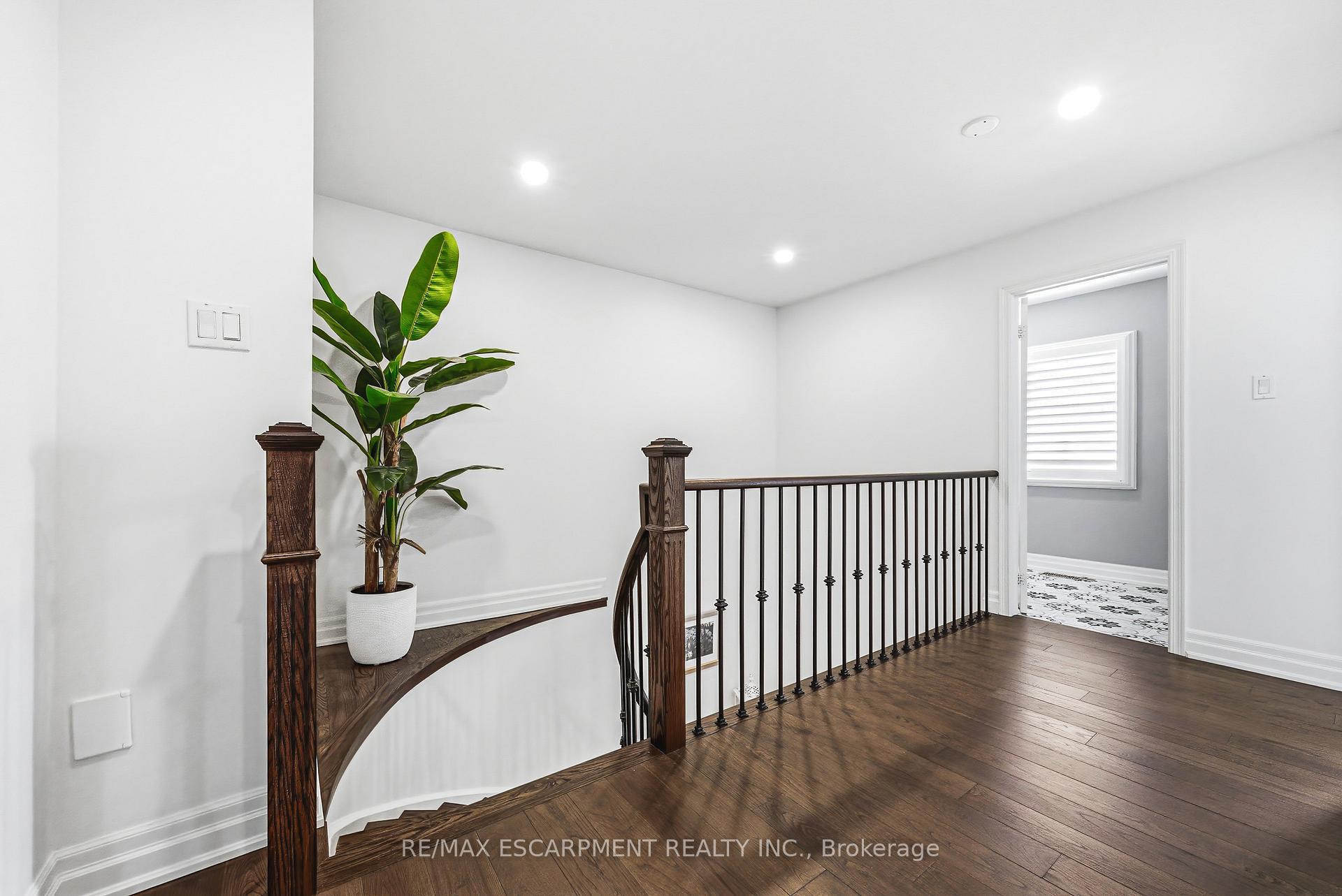 Photo 18 of Unit 19, 4211 Millcroft Park Drive, Burlington, Rose — HOMEH