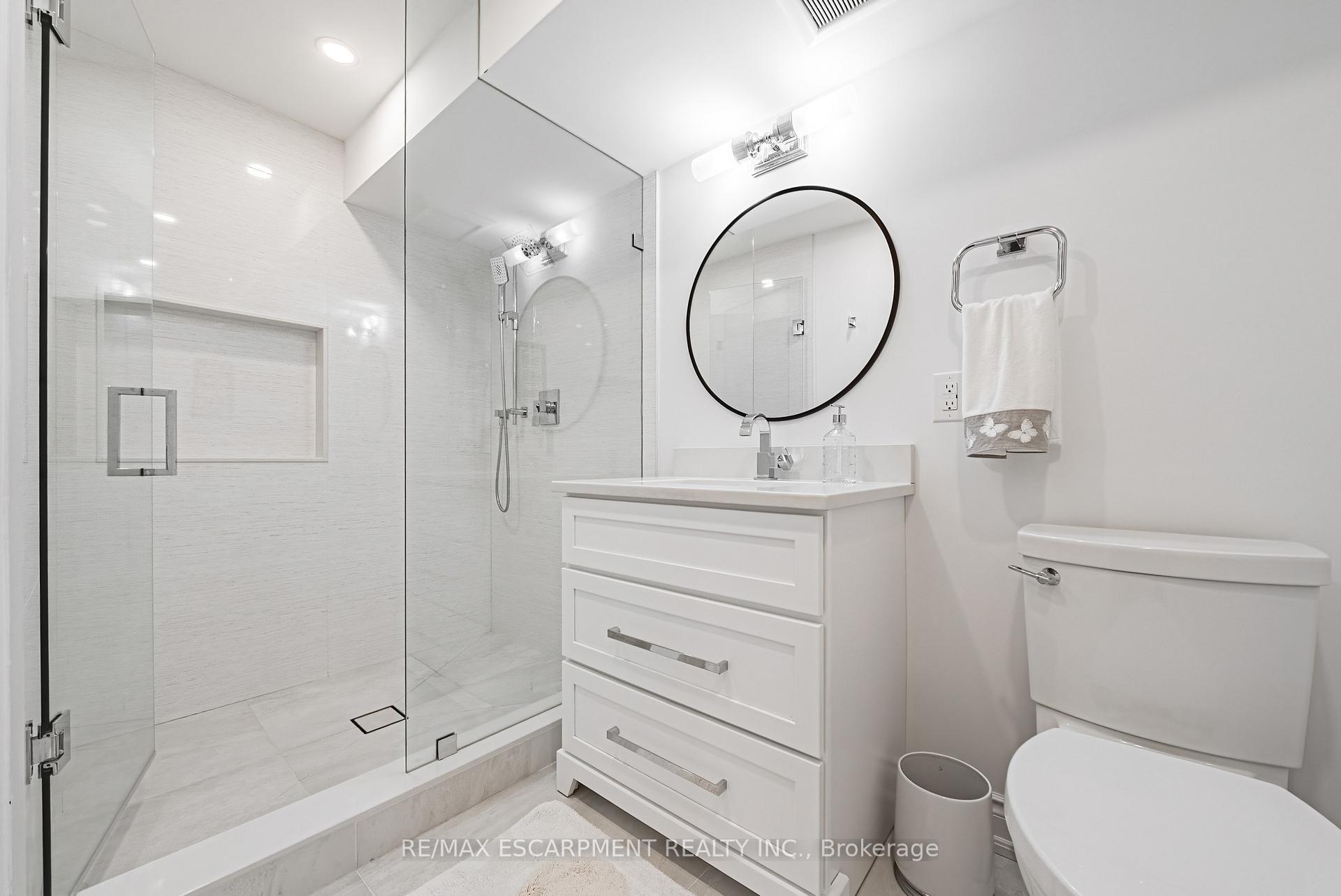 Photo 34 of Unit 19, 4211 Millcroft Park Drive, Burlington, Rose — HOMEH