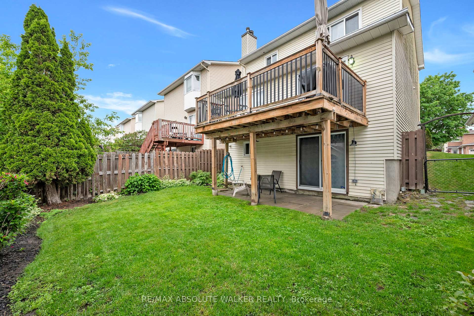 Photo 41 of 2061 Legrand Crescent, Ottawa, Queenswood Heights South — HOMEH
