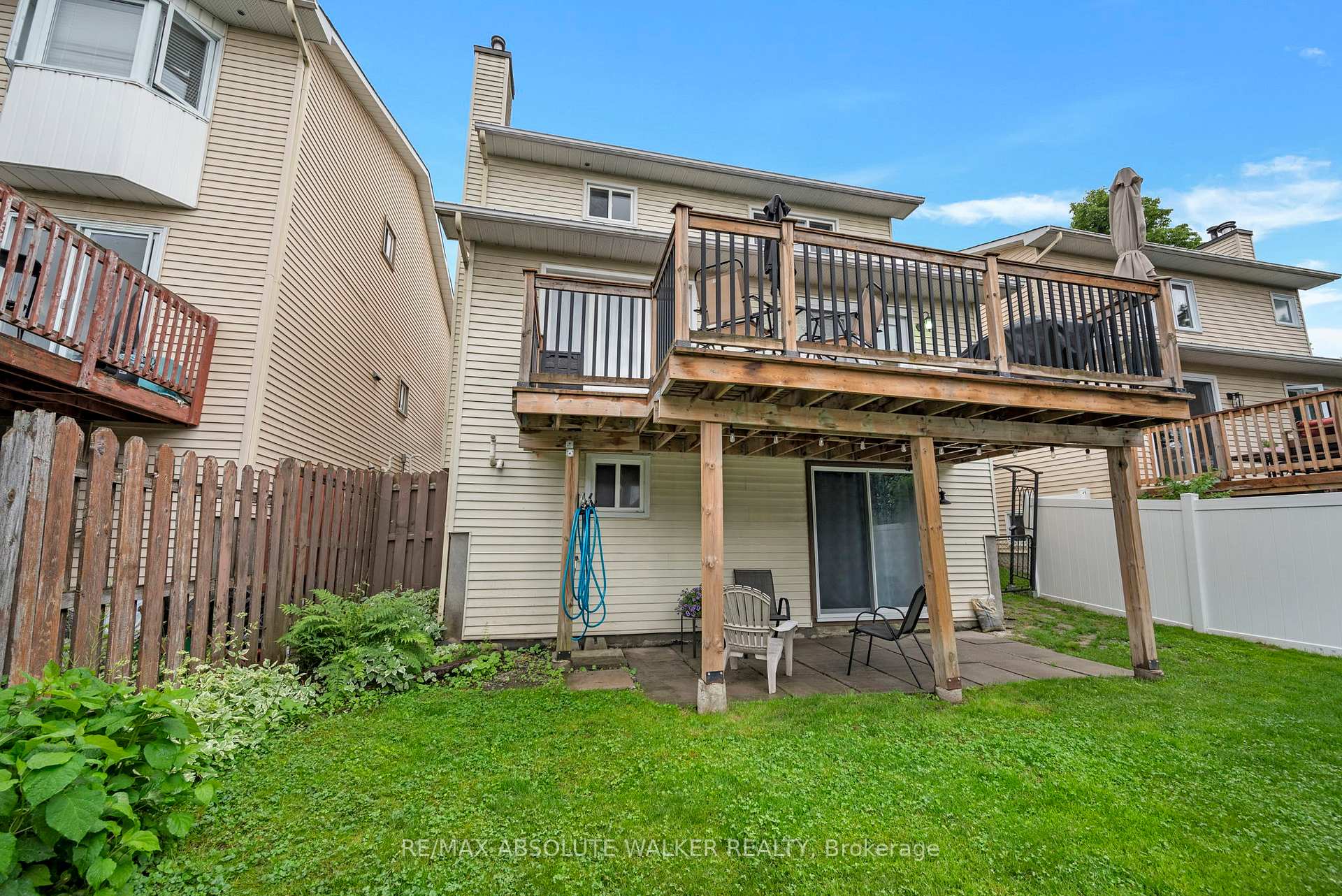Photo 43 of 2061 Legrand Crescent, Ottawa, Queenswood Heights South — HOMEH