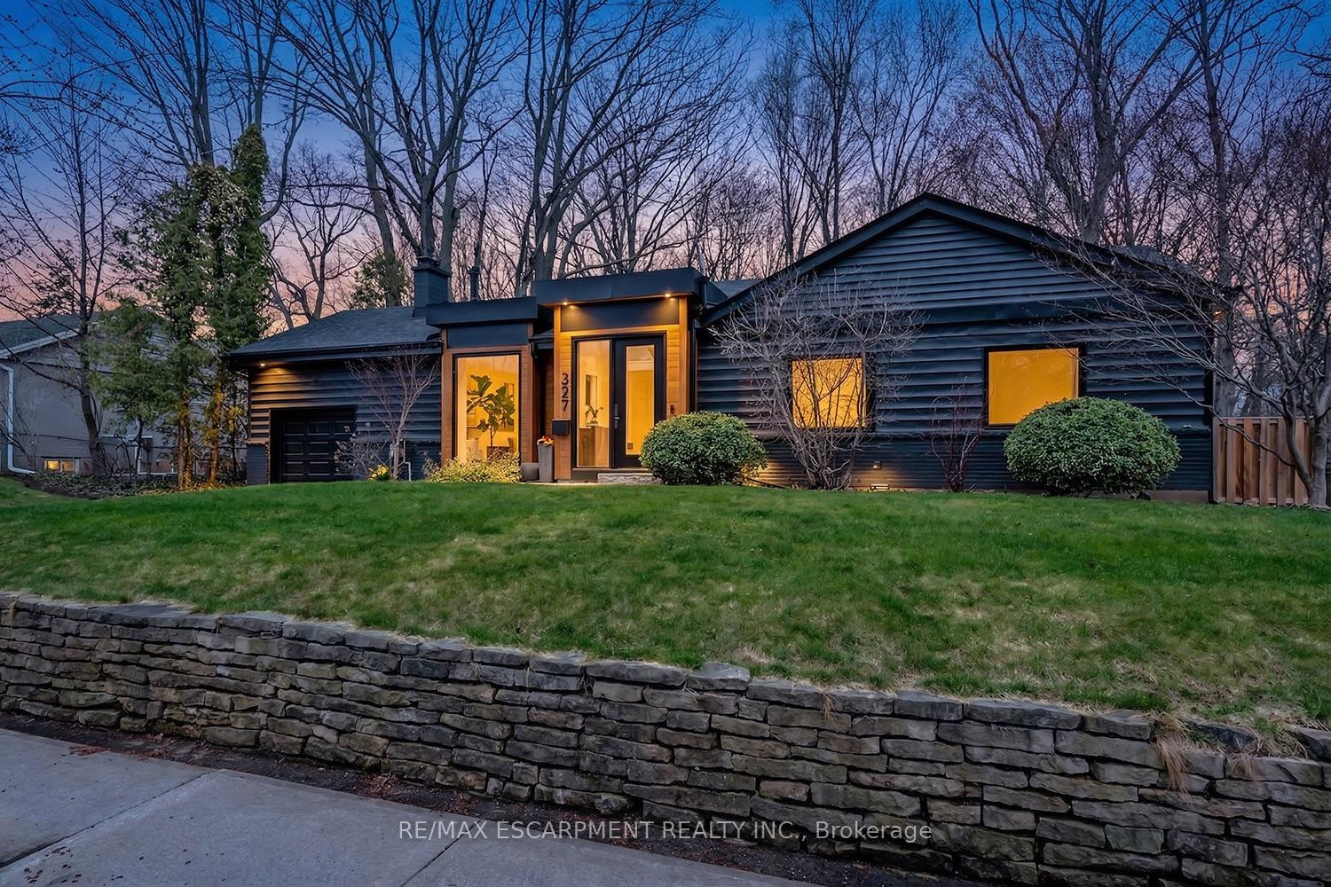 Photo 5 of 327 Goodram Drive, Burlington, Shoreacres — HOMEH