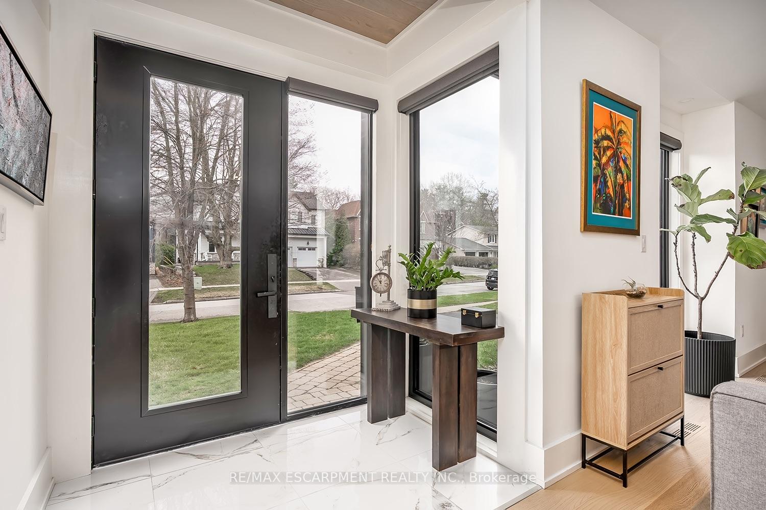 Photo 6 of 327 Goodram Drive, Burlington, Shoreacres — HOMEH
