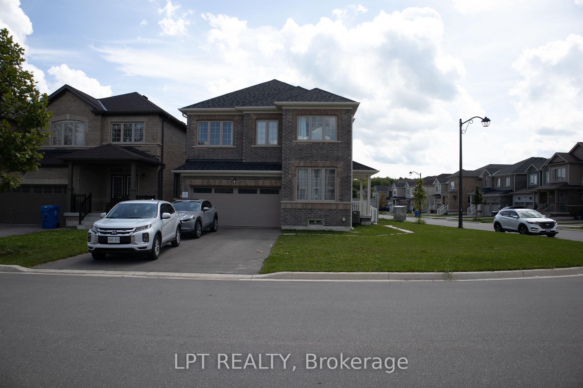 Photo 5 of 718 Anishinaabe Drive, Shelburne — HOMEH