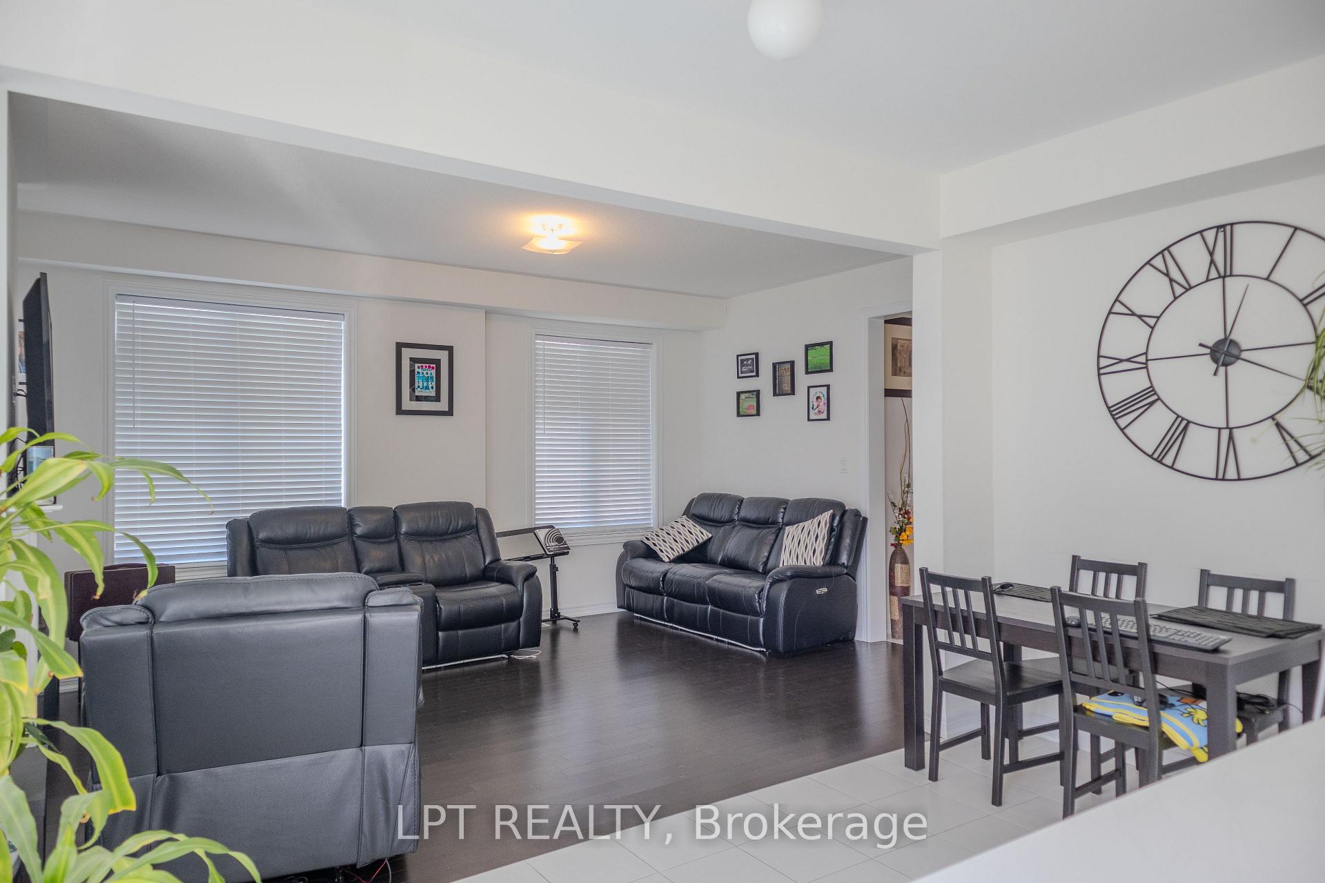 Photo 12 of 718 Anishinaabe Drive, Shelburne — HOMEH