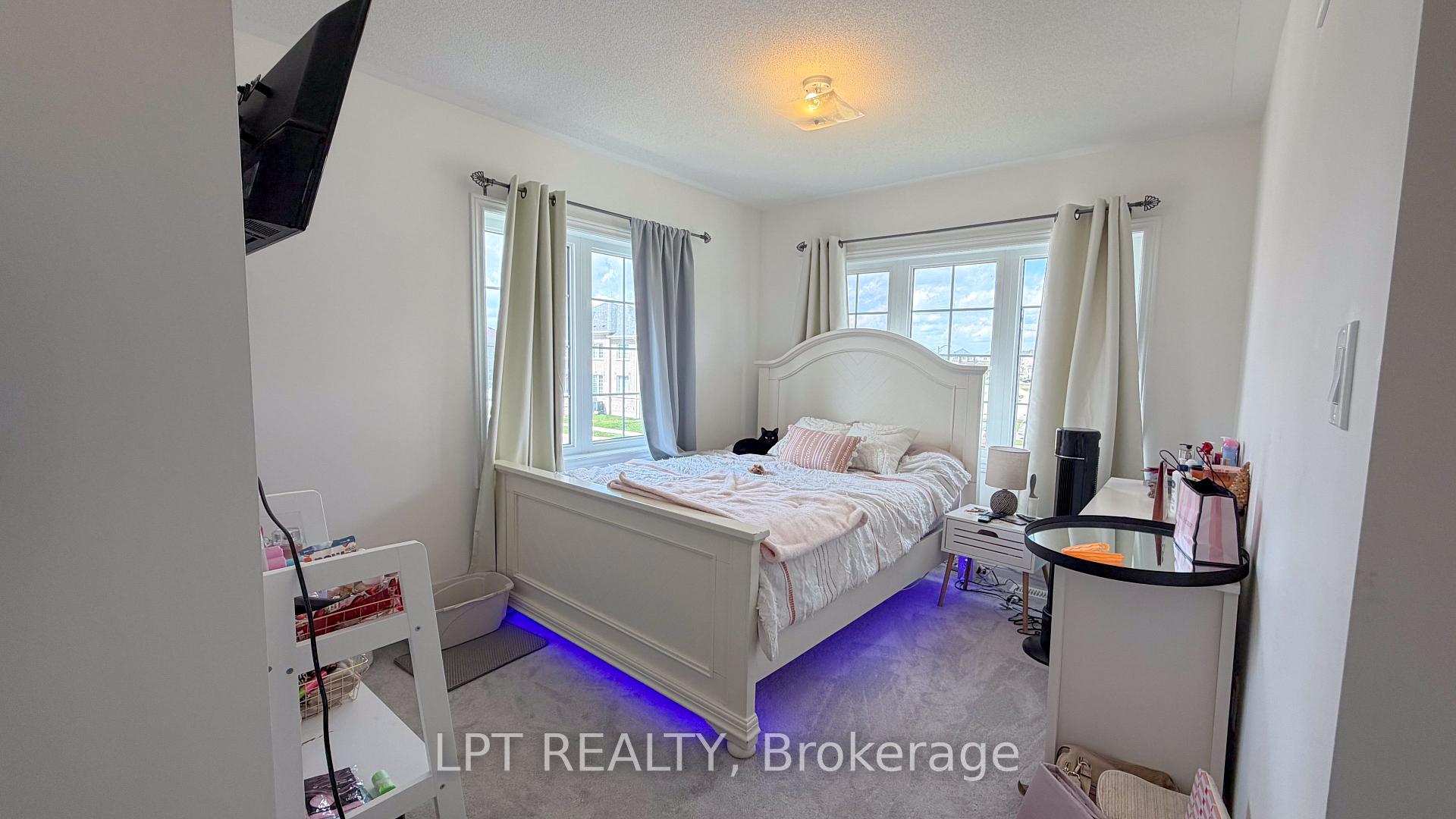 Photo 22 of 718 Anishinaabe Drive, Shelburne — HOMEH