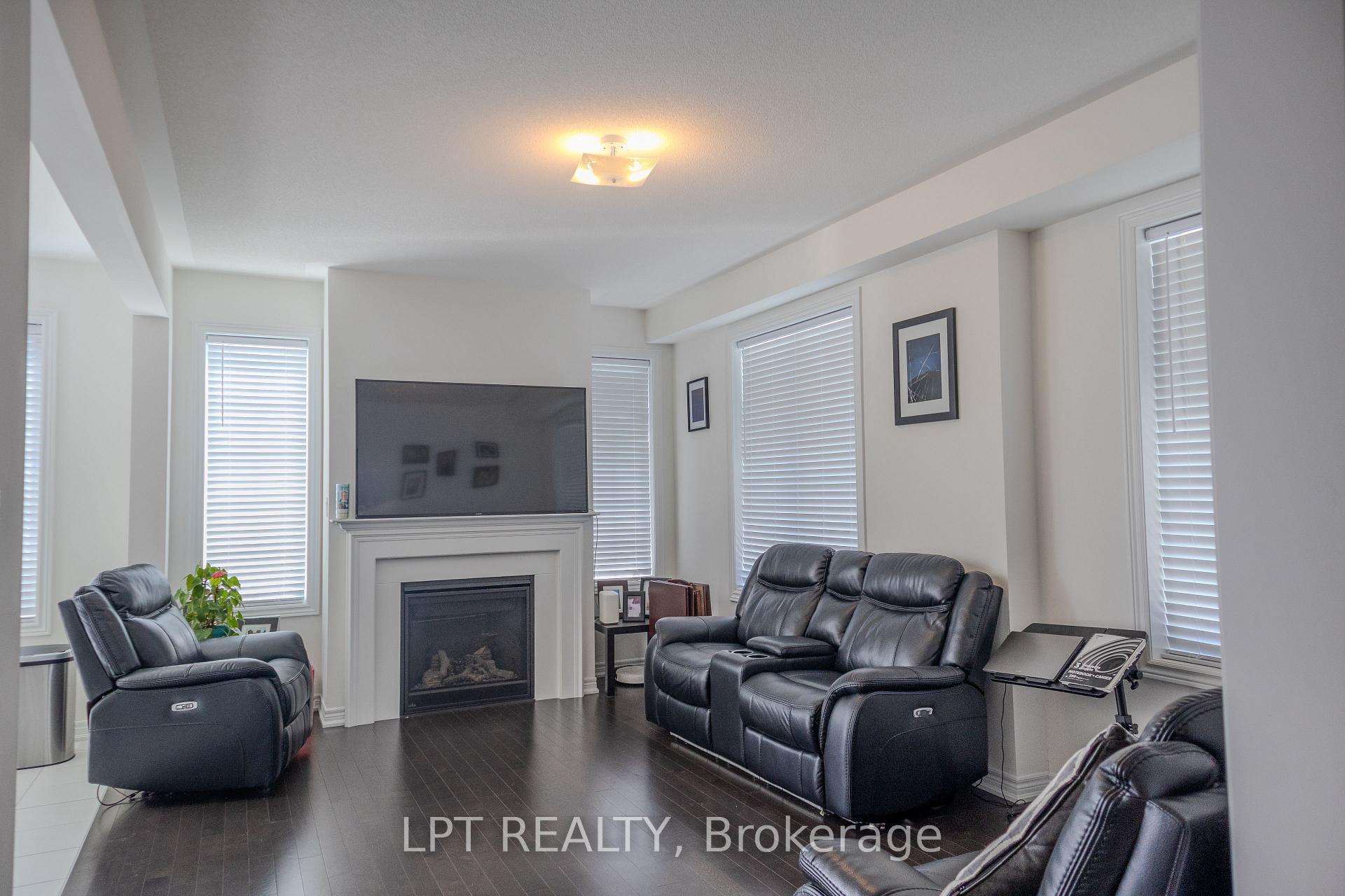 Photo 29 of 718 Anishinaabe Drive, Shelburne — HOMEH