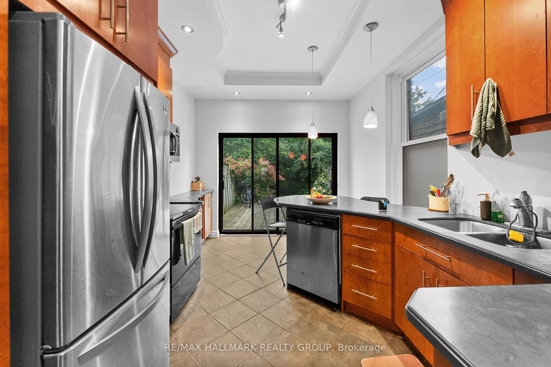 Photo 10 of 157 St Andrew Street, Ottawa, Lower Town/Byward Market — HOMEH