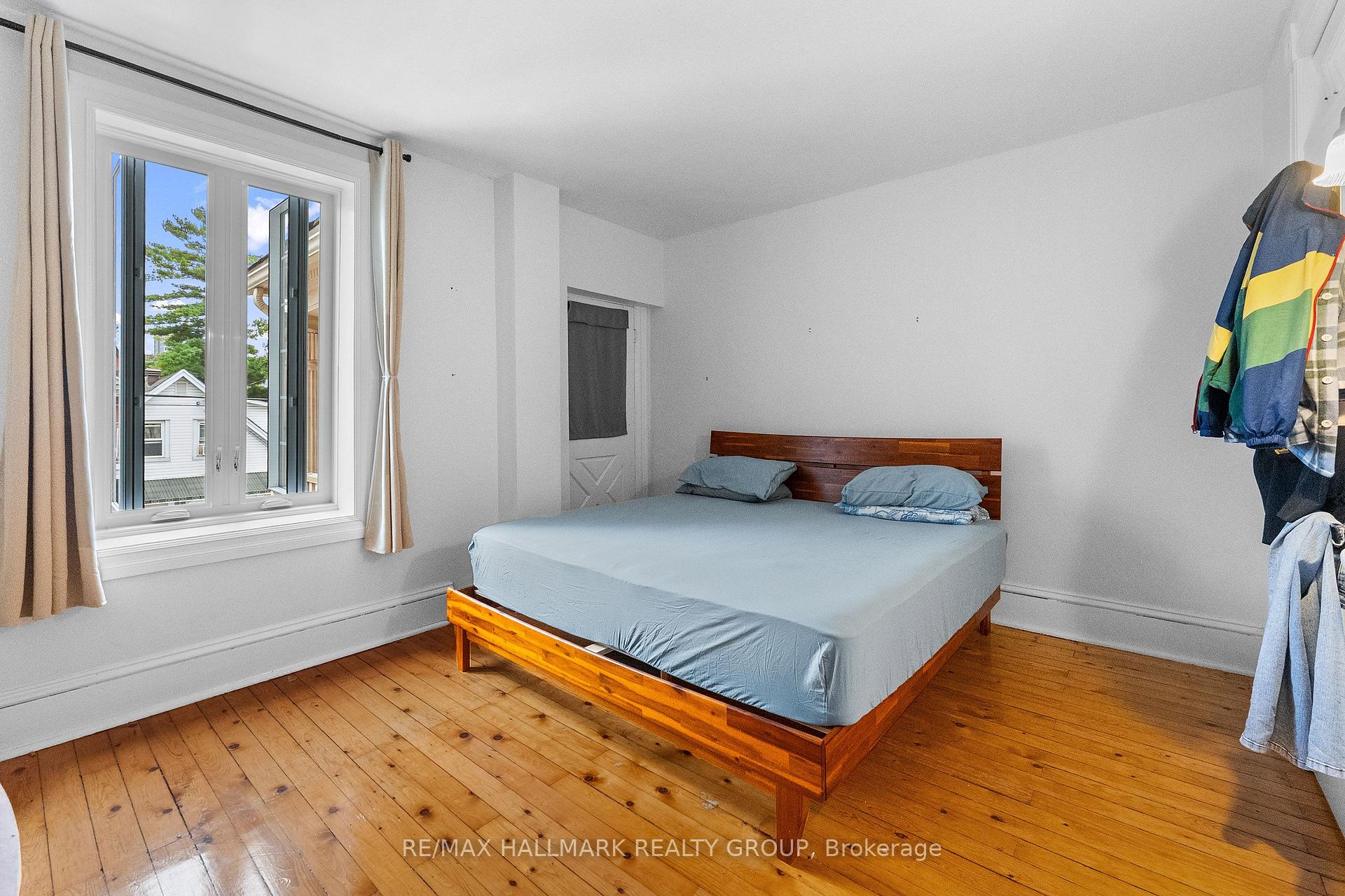 Photo 13 of 157 St Andrew Street, Ottawa, Lower Town/Byward Market — HOMEH