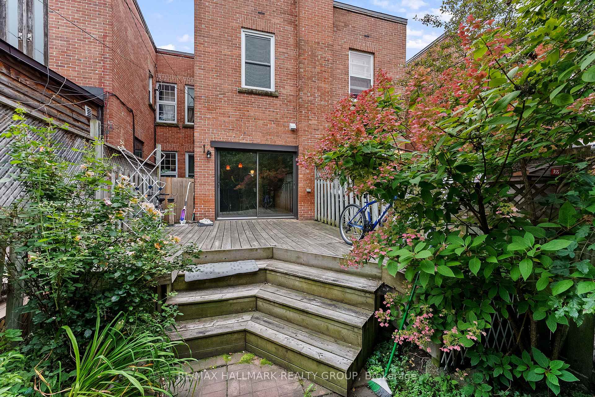 Photo 26 of 157 St Andrew Street, Ottawa, Lower Town/Byward Market — HOMEH