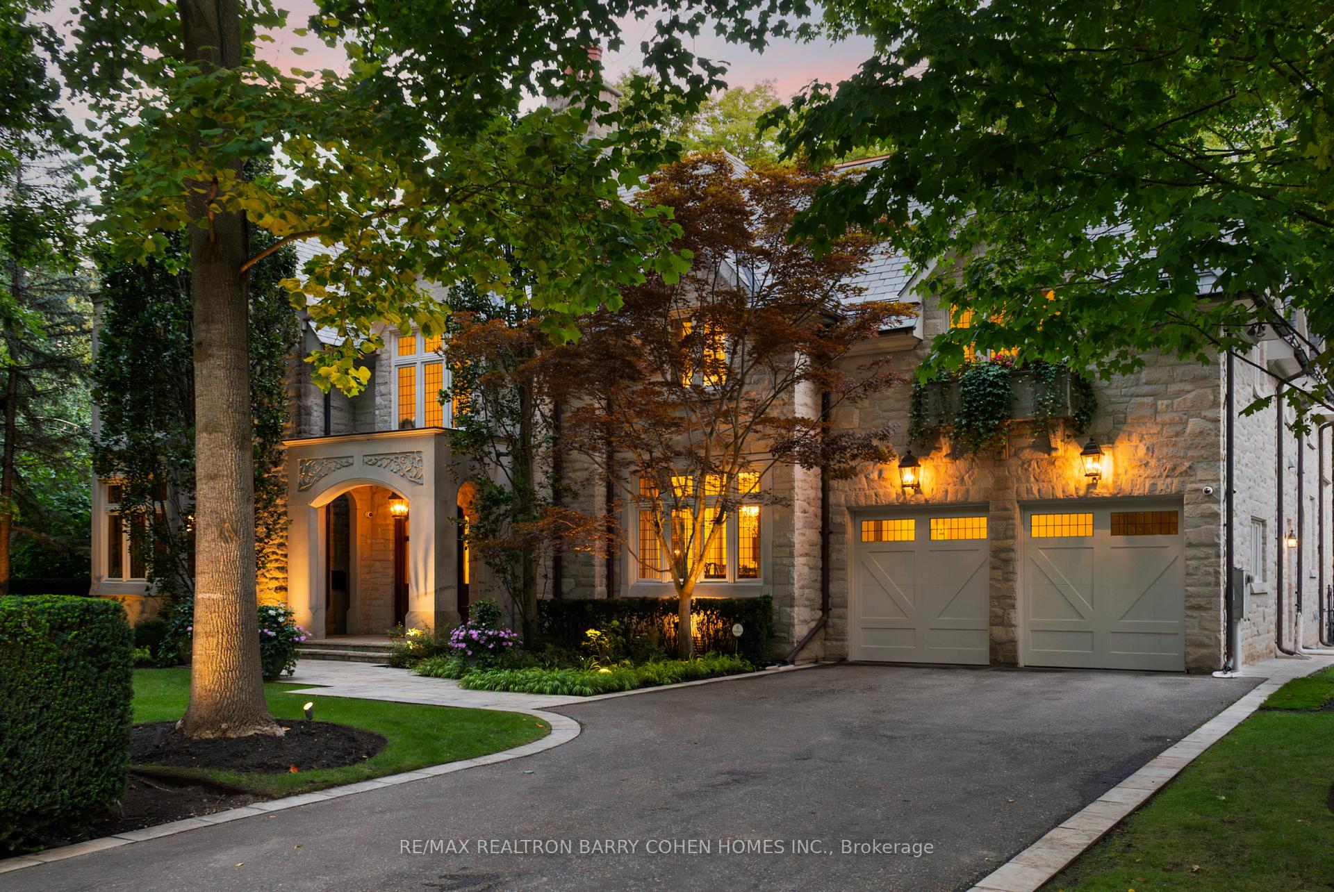 Photo 2 of 113 Donwoods Drive, North York, Bridle Path-Sunnybrook-York Mills — HOMEH