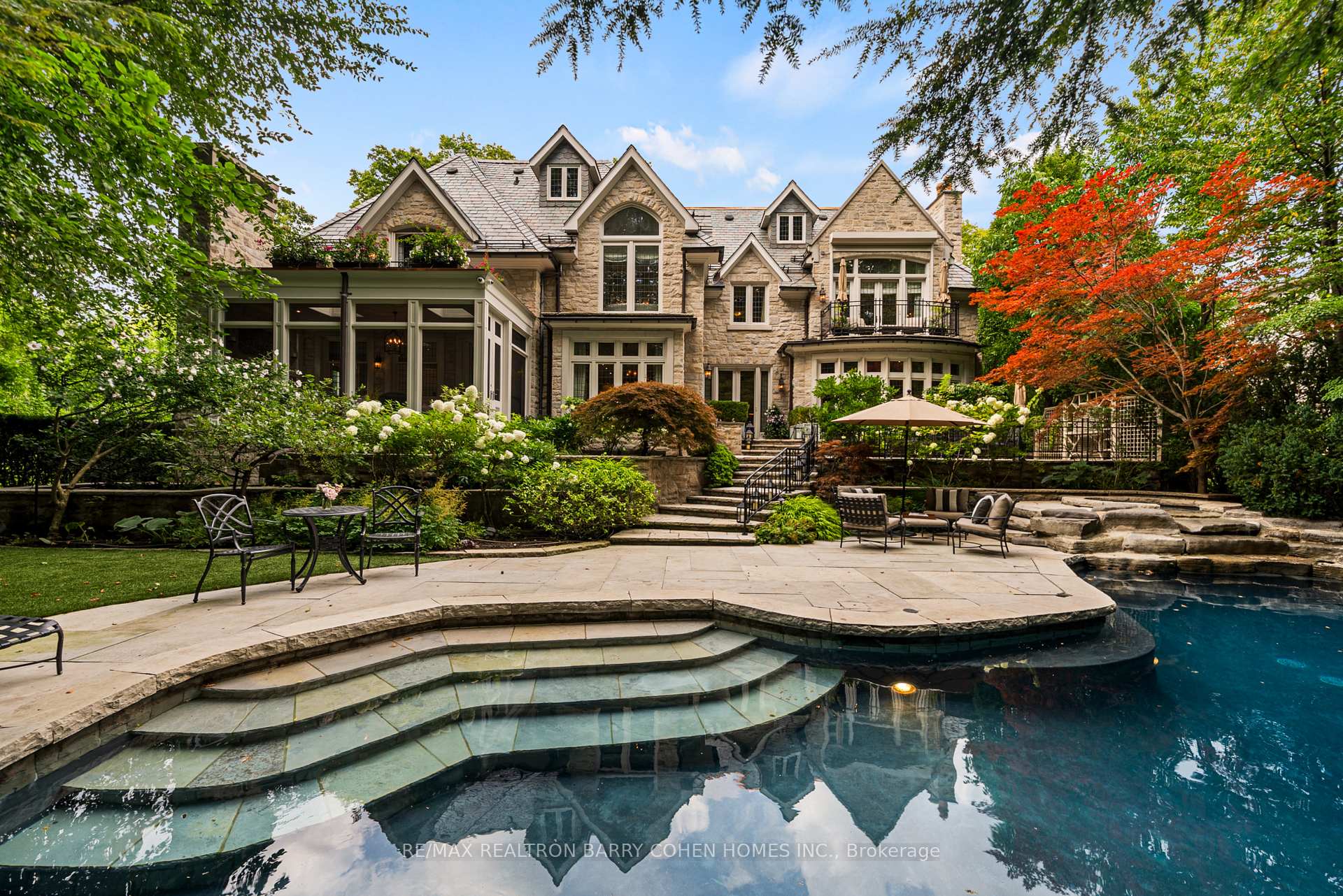 Photo 1 of 113 Donwoods Drive, North York, Bridle Path-Sunnybrook-York Mills — HOMEH