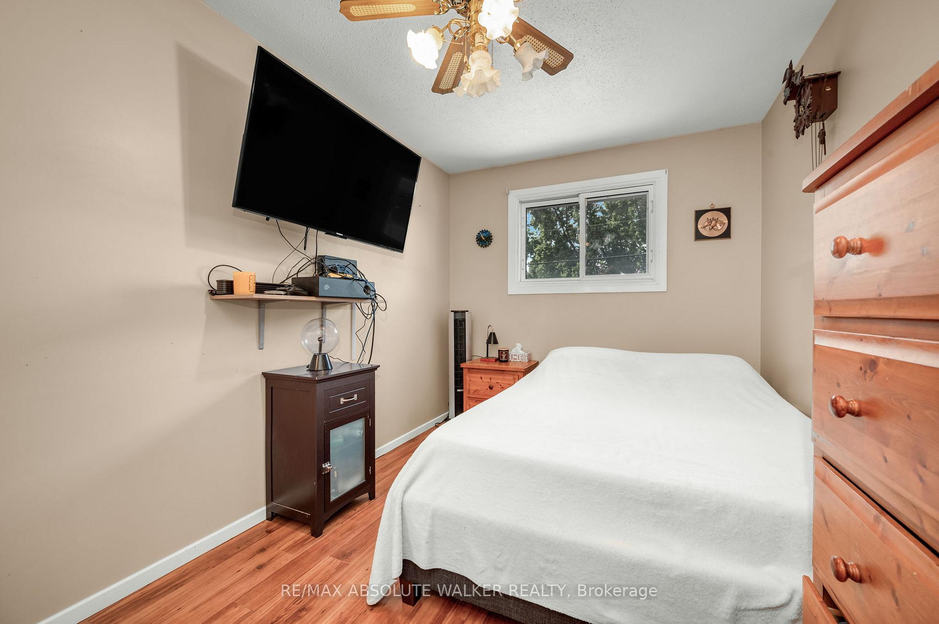 Photo 23 of 337 Roxdale Avenue, Ottawa, Bilberry Creek/Queenswood Heights — HOMEH