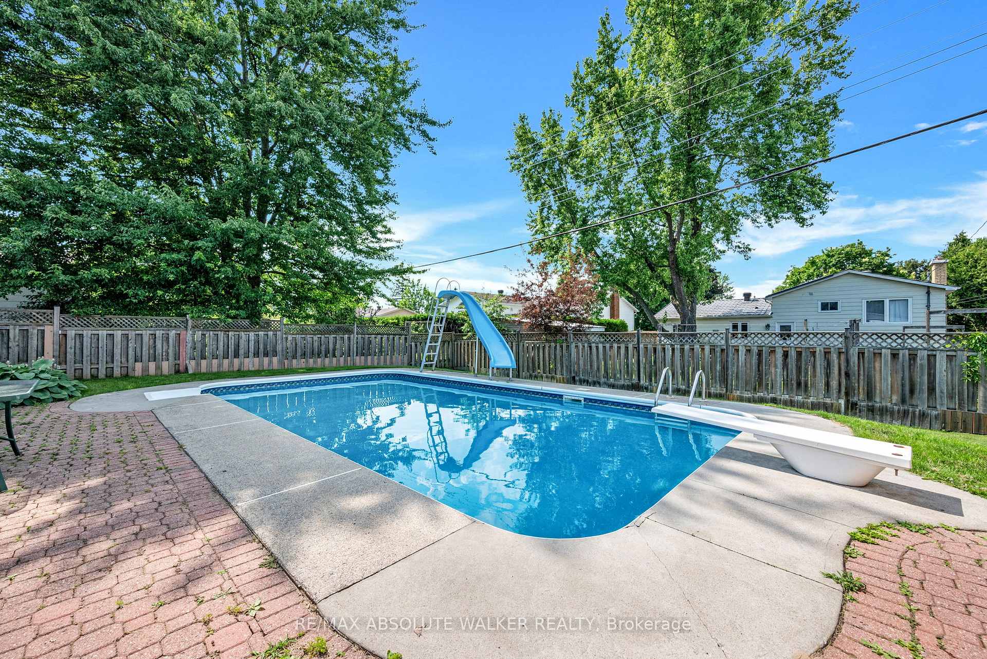 Photo 49 of 337 Roxdale Avenue, Ottawa, Bilberry Creek/Queenswood Heights — HOMEH