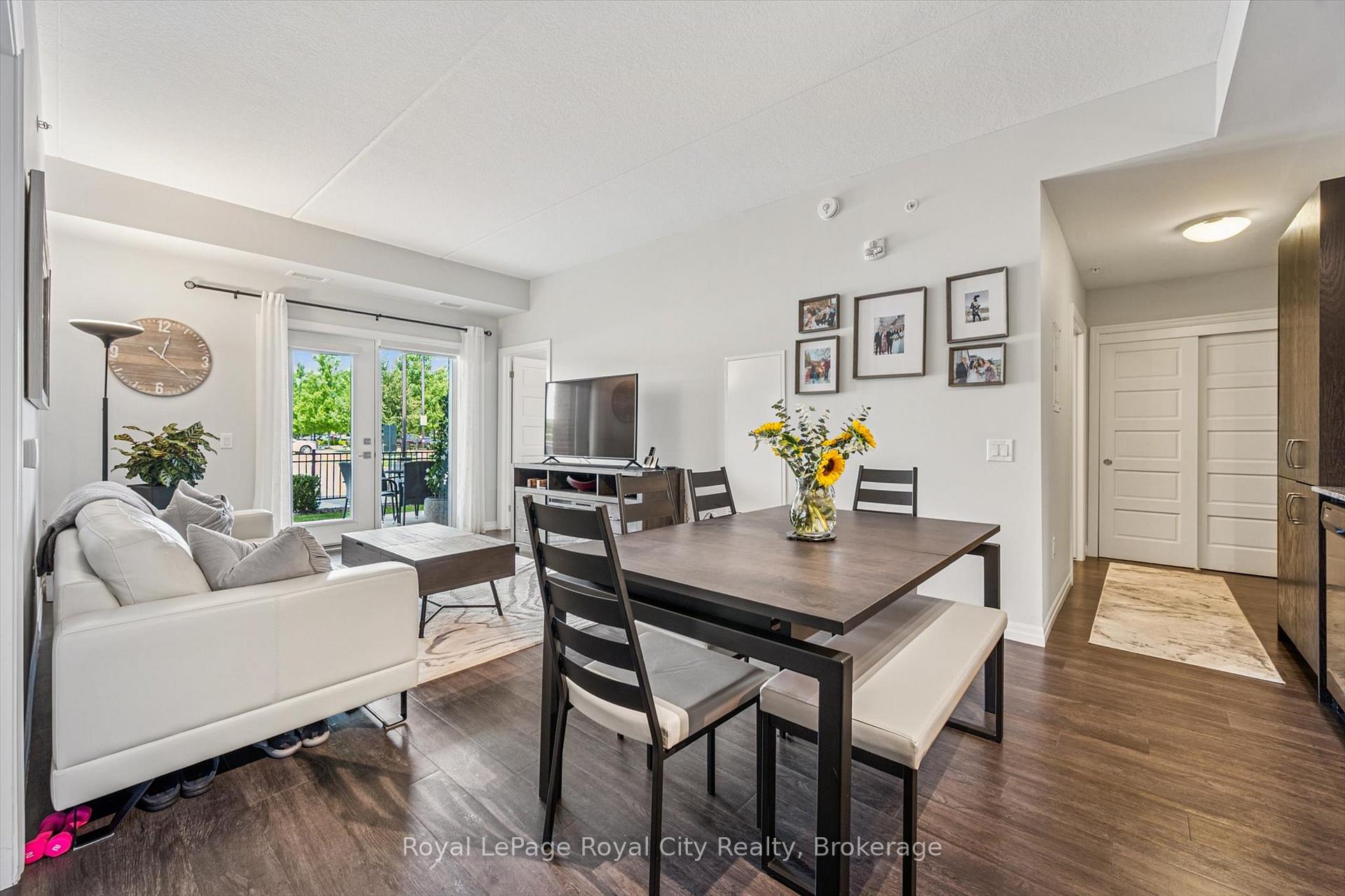 Photo 10 of Unit 121, 35 Kingsbury Square, Guelph, Pineridge/Westminster Woods — HOMEH