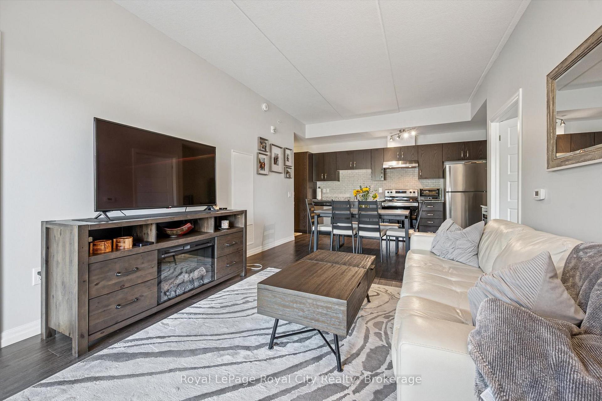 Photo 13 of Unit 121, 35 Kingsbury Square, Guelph, Pineridge/Westminster Woods — HOMEH