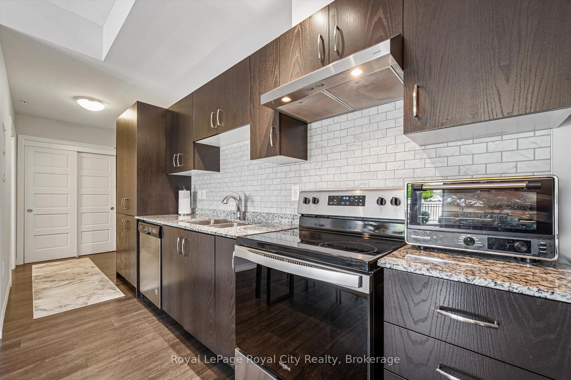 Photo 17 of Unit 121, 35 Kingsbury Square, Guelph, Pineridge/Westminster Woods — HOMEH