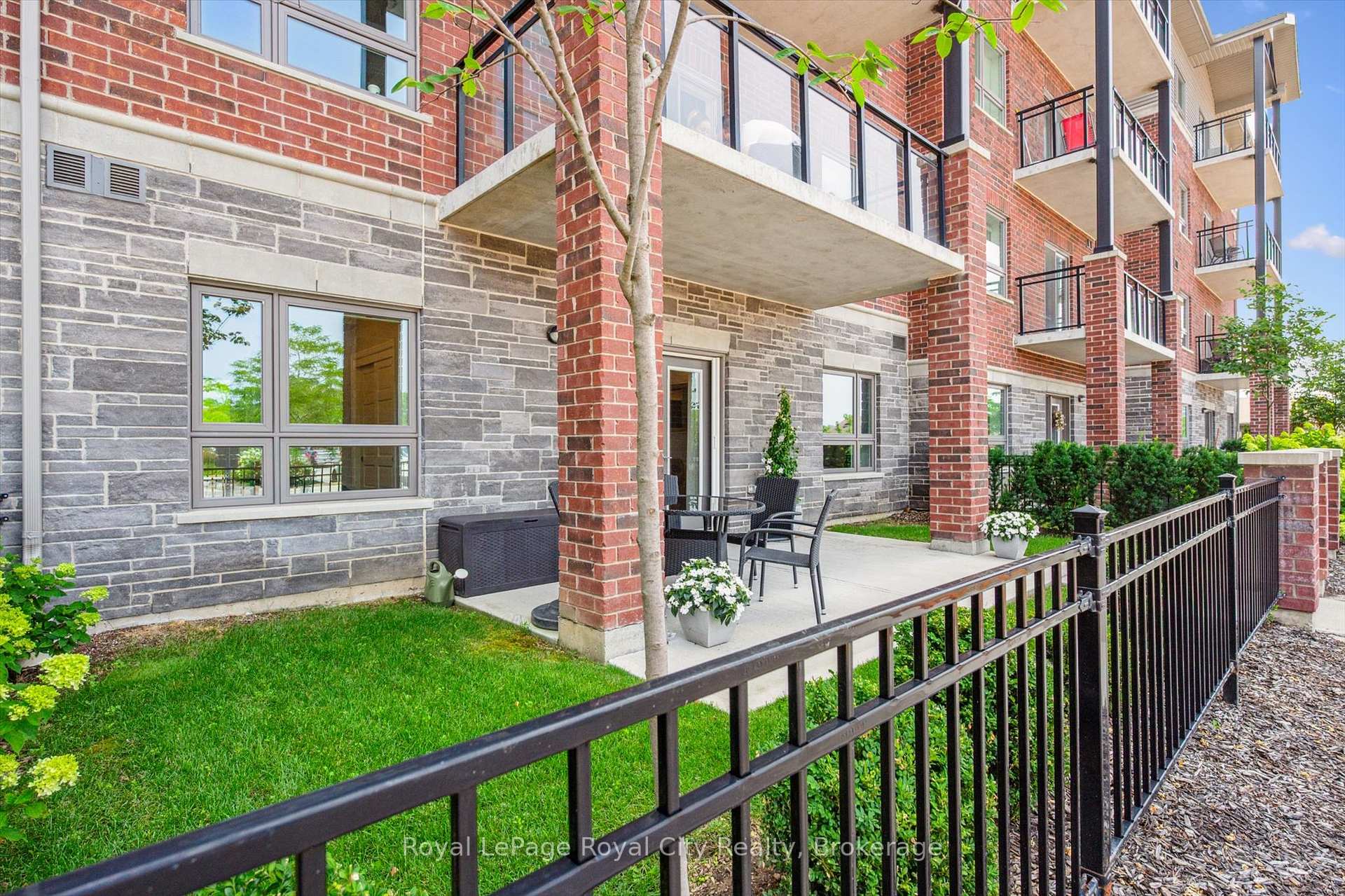 Photo 30 of Unit 121, 35 Kingsbury Square, Guelph, Pineridge/Westminster Woods — HOMEH