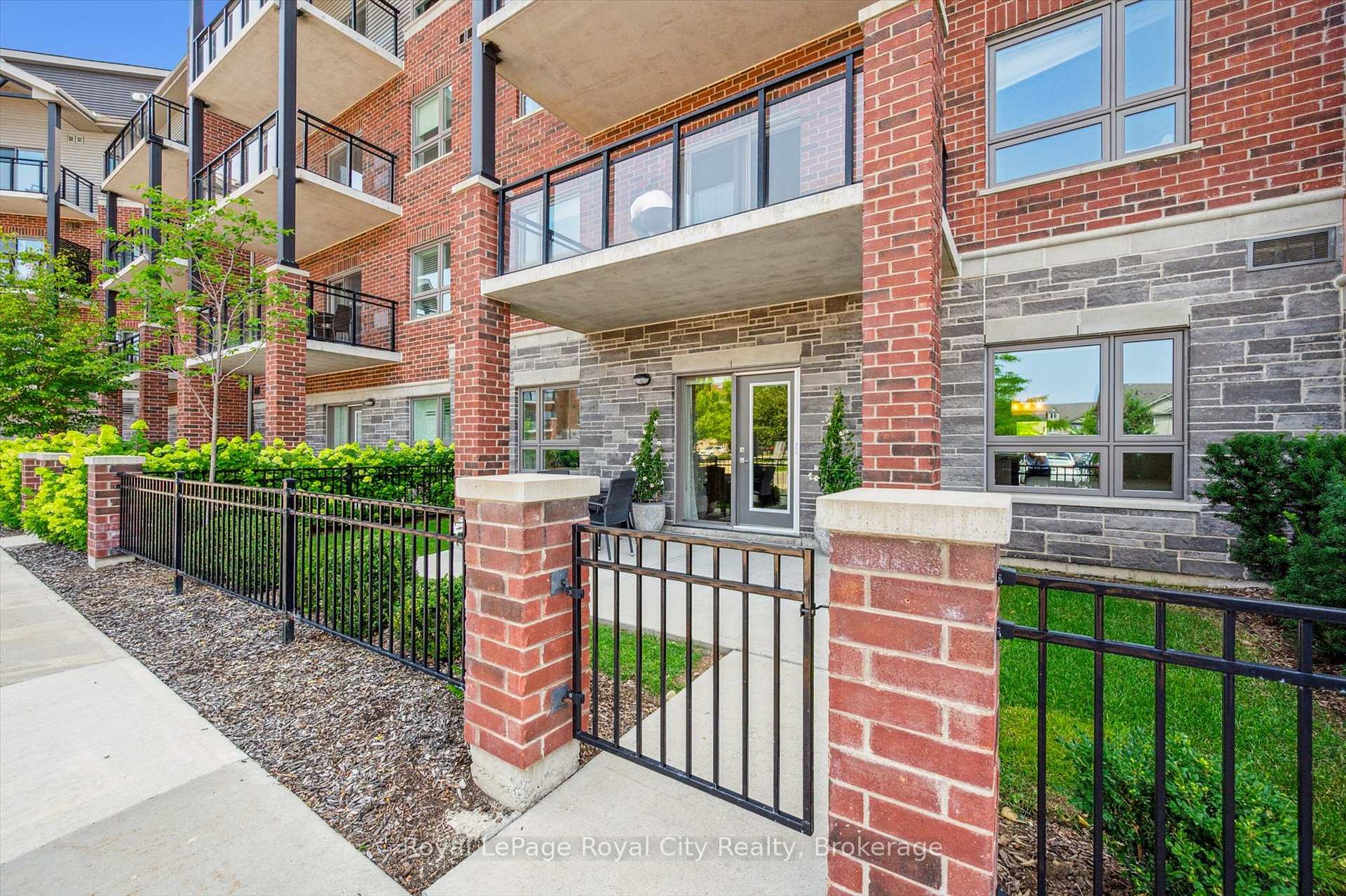 Photo 31 of Unit 121, 35 Kingsbury Square, Guelph, Pineridge/Westminster Woods — HOMEH