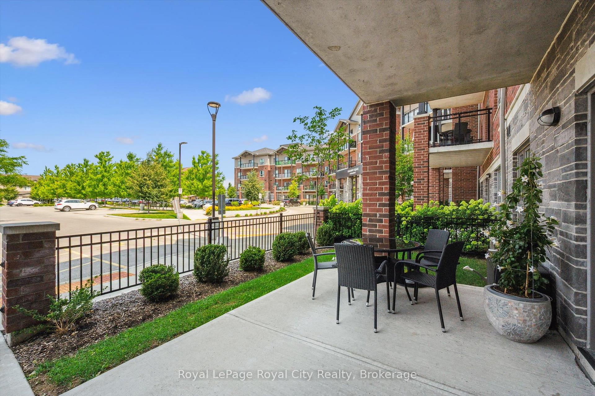 Photo 33 of Unit 121, 35 Kingsbury Square, Guelph, Pineridge/Westminster Woods — HOMEH