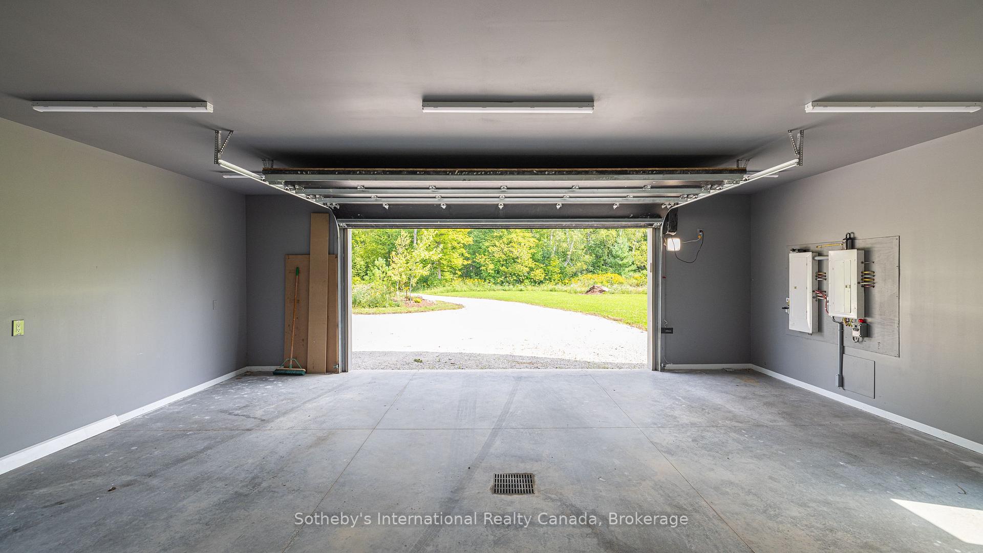 Photo 36 of 120 Mimi Crescent, Meaford — HOMEH