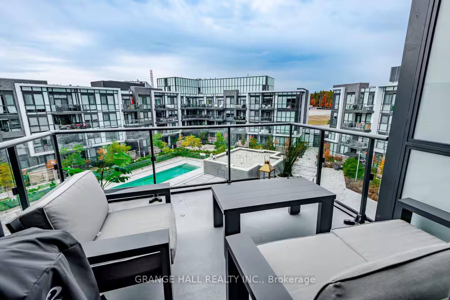 Front of Unit 420, 375 Sea Ray Avenue