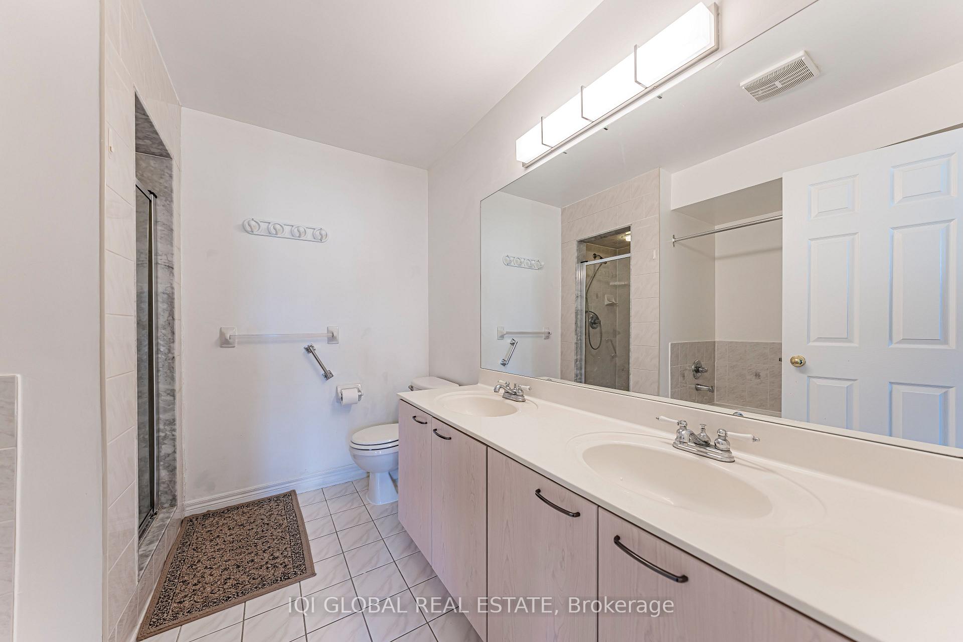 Photo 23 of 30 Pond Drive, Markham, Commerce Valley — HOMEH