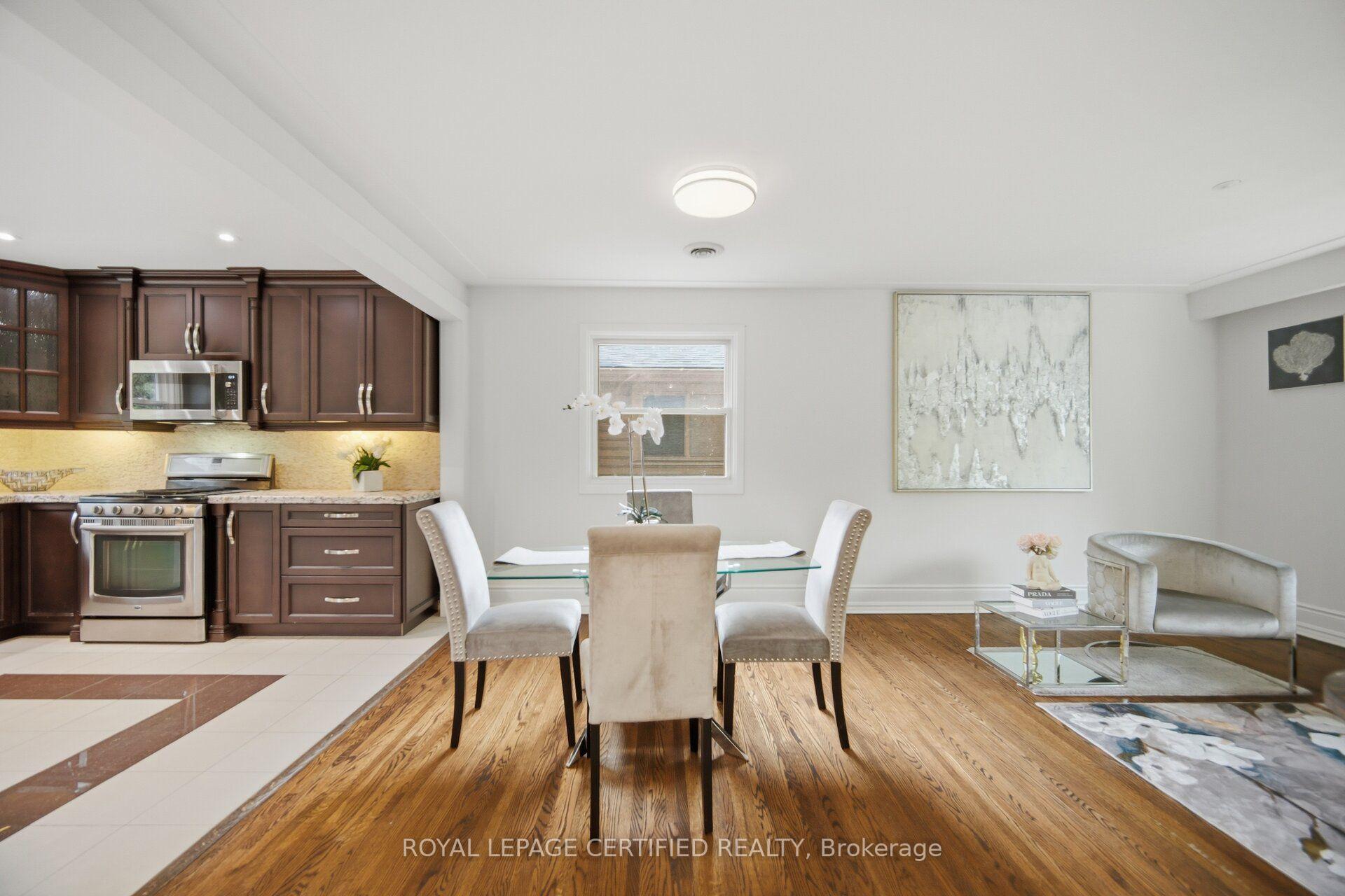 Photo 3 of 3490 Rexway Drive, Burlington, Roseland — HOMEH